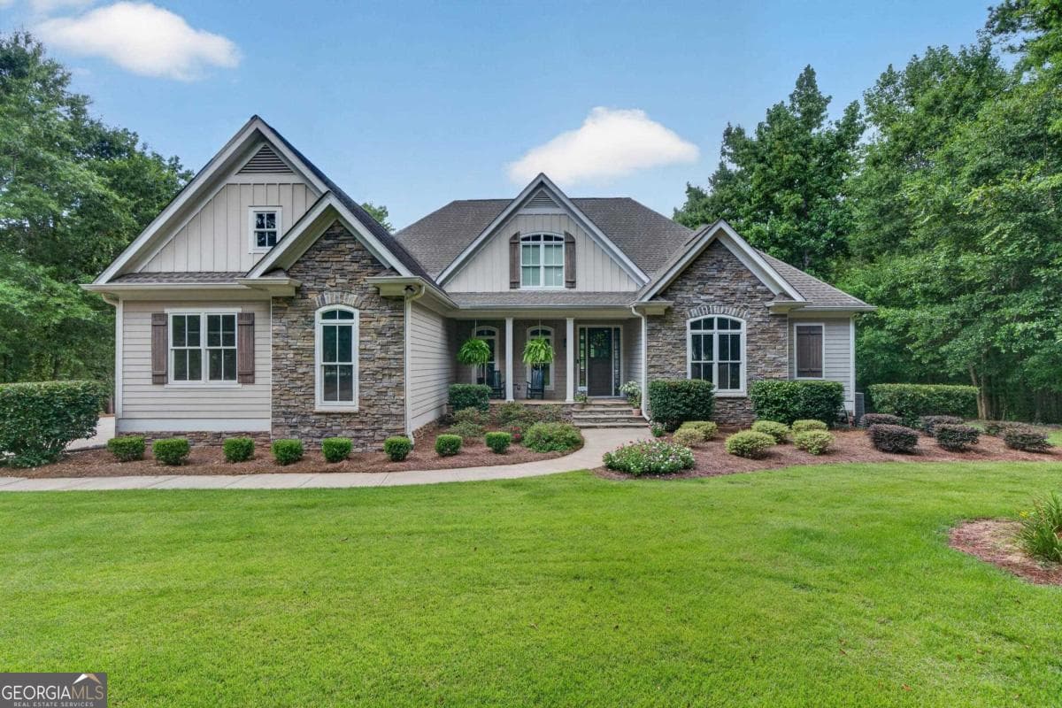 5 bedroom, 6 bathroom, 6,526 sq ft single family residence for sale at 132 Country Lane, Eatonton, GA 31024
