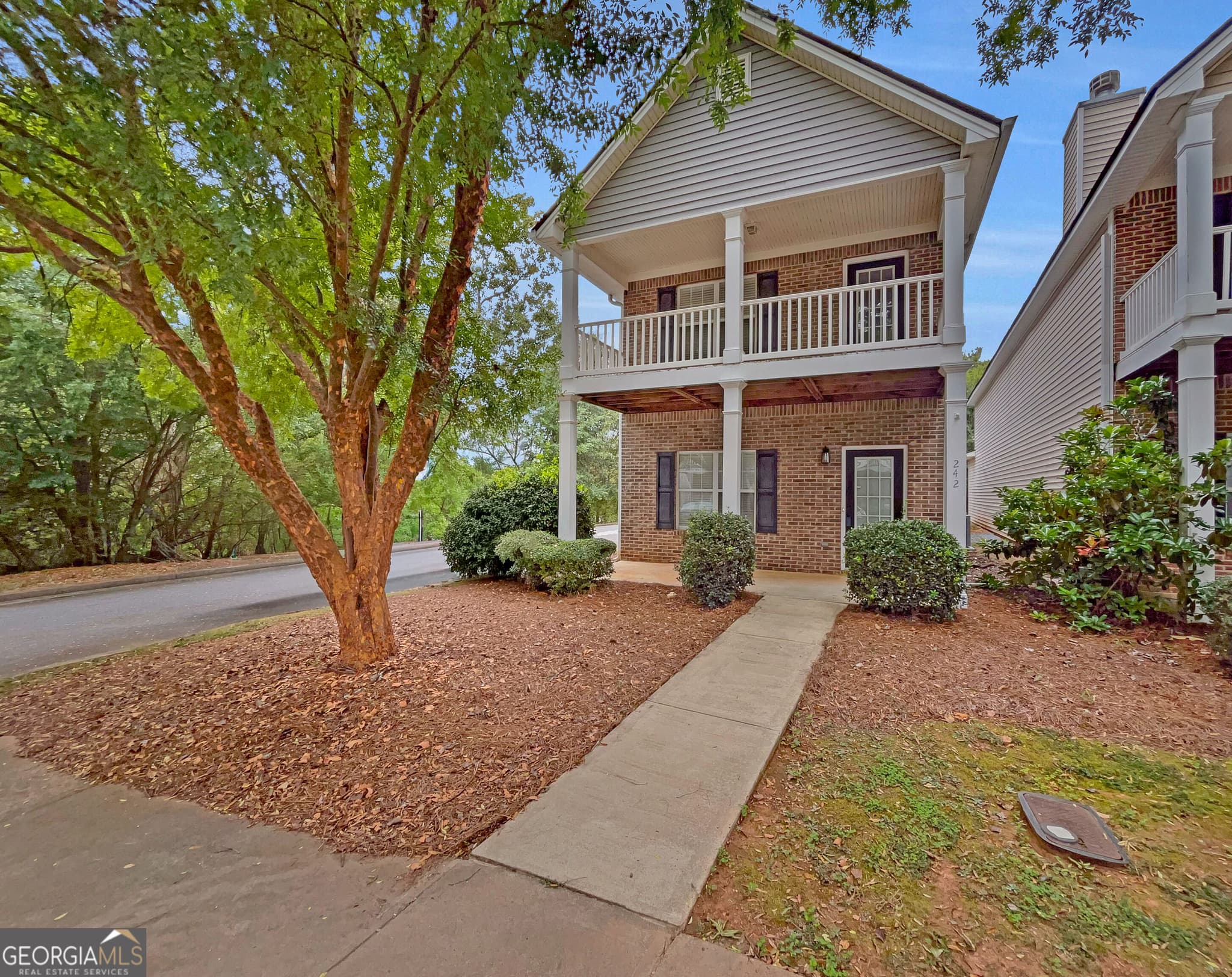 3 bedroom, 2.5 bathroom, 1,980 sq ft single family residence for sale at 242 Wiltshire Drive, Athens, GA 30605 — photo 1 of 30