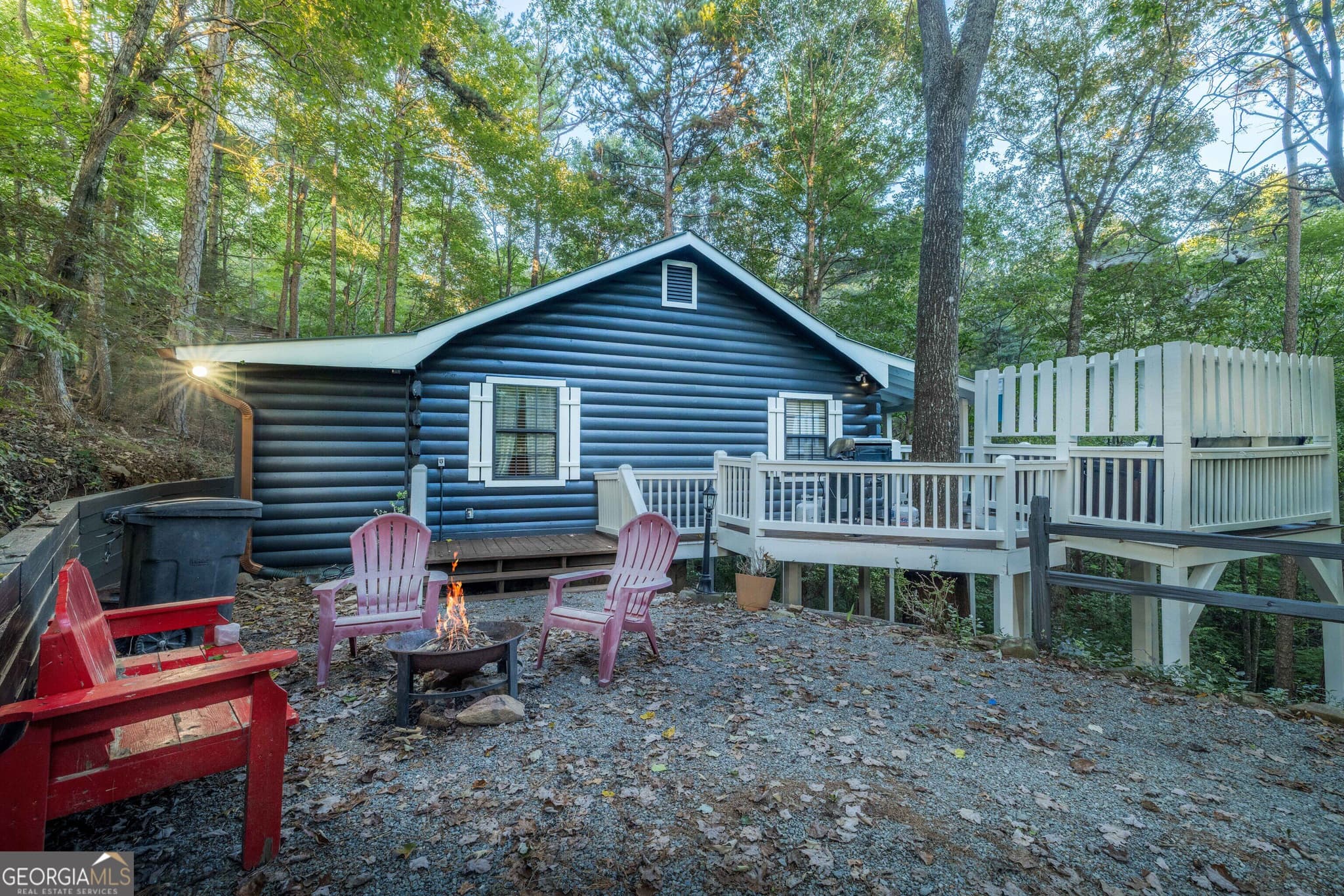 2 bedroom, 2 bathroom, 828 sq ft cabin,single family residence for sale at 129 N Cherokee Drive, Blue Ridge, GA 30513 — photo 1 of 24