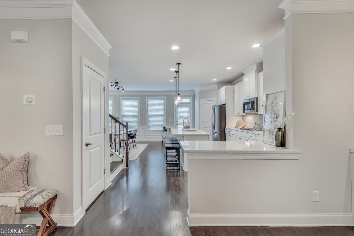 4 bedroom, 3.5 bathroom, 2,421 sq ft townhouse for sale at 4164 Butler Drive, Atlanta, GA 30341 — photo 6