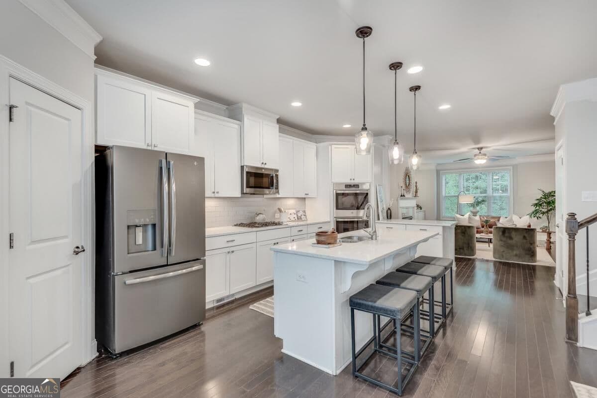 4 bedroom, 3.5 bathroom, 2,421 sq ft townhouse for sale at 4164 Butler Drive, Atlanta, GA 30341 — photo 10