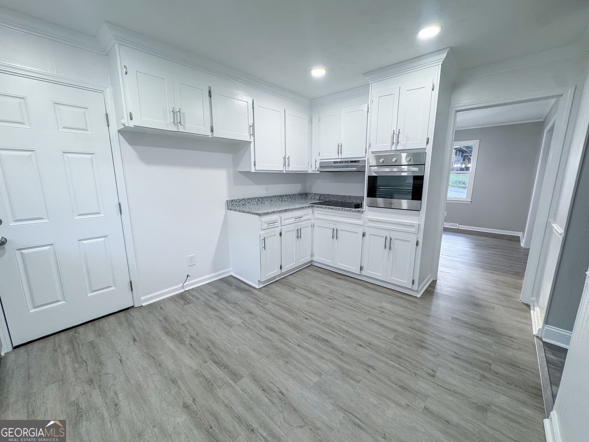 4 bedroom, 2.5 bathroom, 2,284 sq ft single family residence for sale at 49 Cliffbrink Drive, Lindale, GA 30147 — photo 7