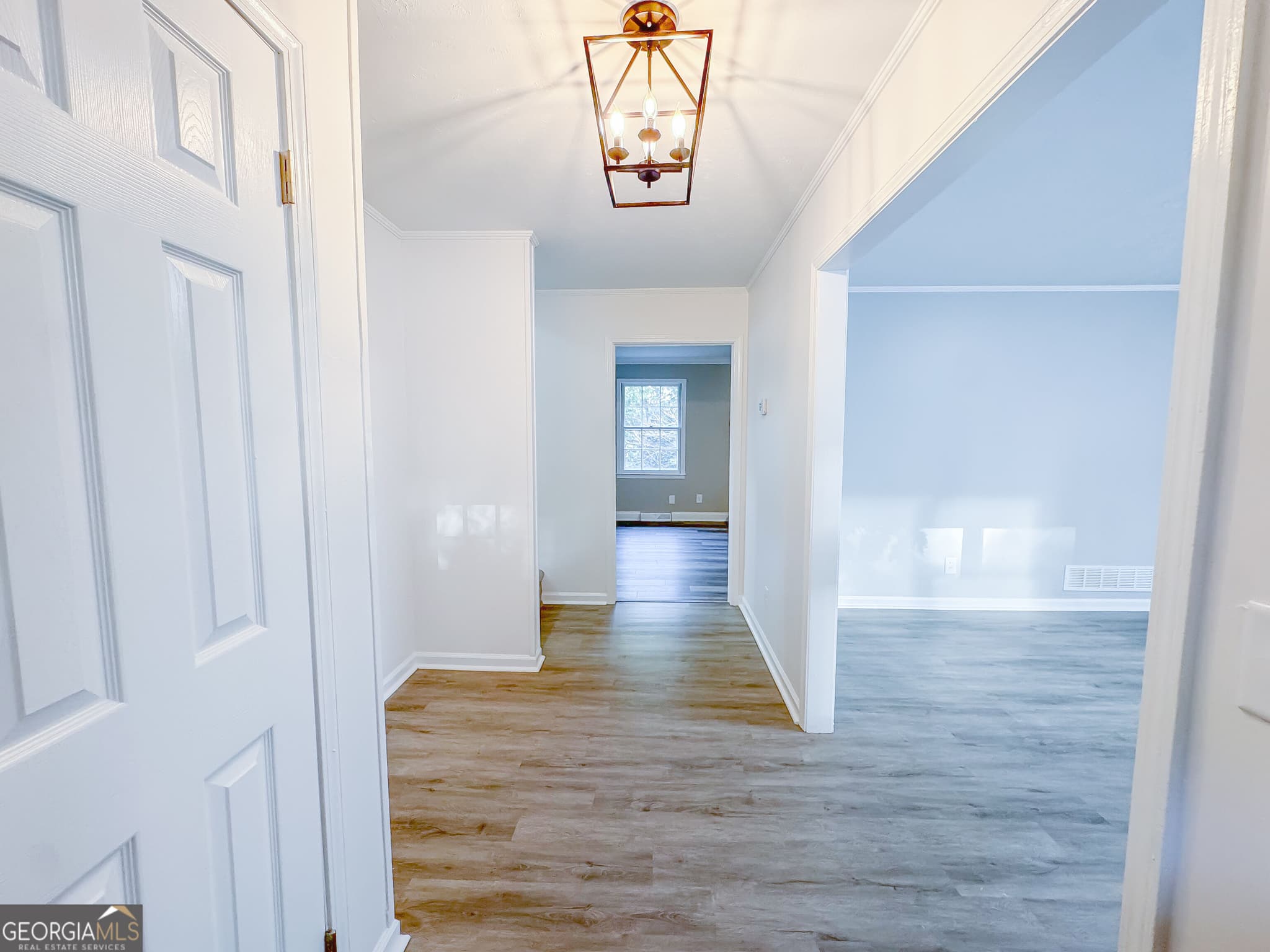 4 bedroom, 2.5 bathroom, 2,284 sq ft single family residence for sale at 49 Cliffbrink Drive, Lindale, GA 30147 — photo 3