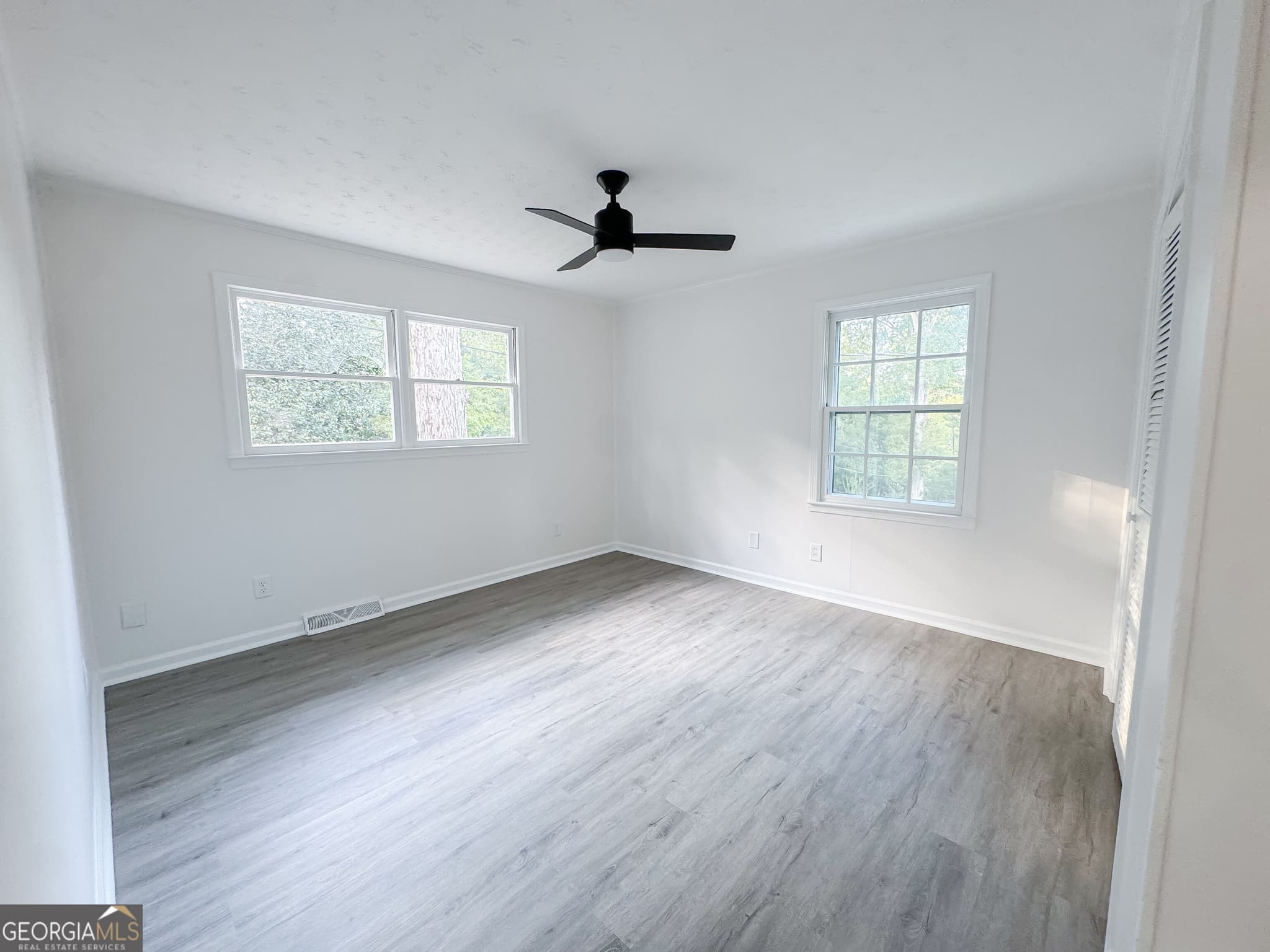 4 bedroom, 2.5 bathroom, 2,284 sq ft single family residence for sale at 49 Cliffbrink Drive, Lindale, GA 30147 — photo 10