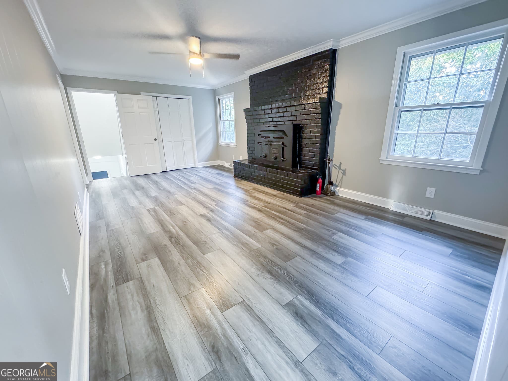4 bedroom, 2.5 bathroom, 2,284 sq ft single family residence for sale at 49 Cliffbrink Drive, Lindale, GA 30147 — photo 8