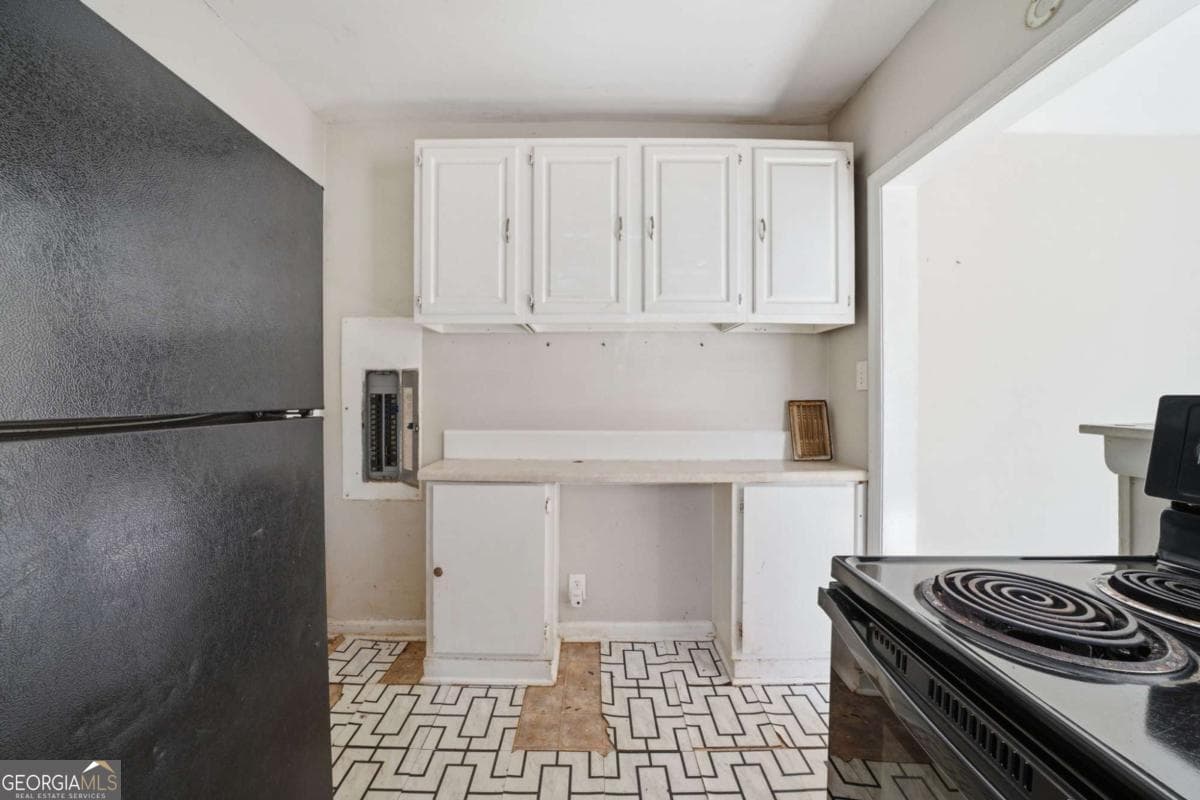 3 bedroom, 1 bathroom, 1,104 sq ft single family residence for sale at 1564 Columbia Drive, Decatur, GA 30032 — photo 6