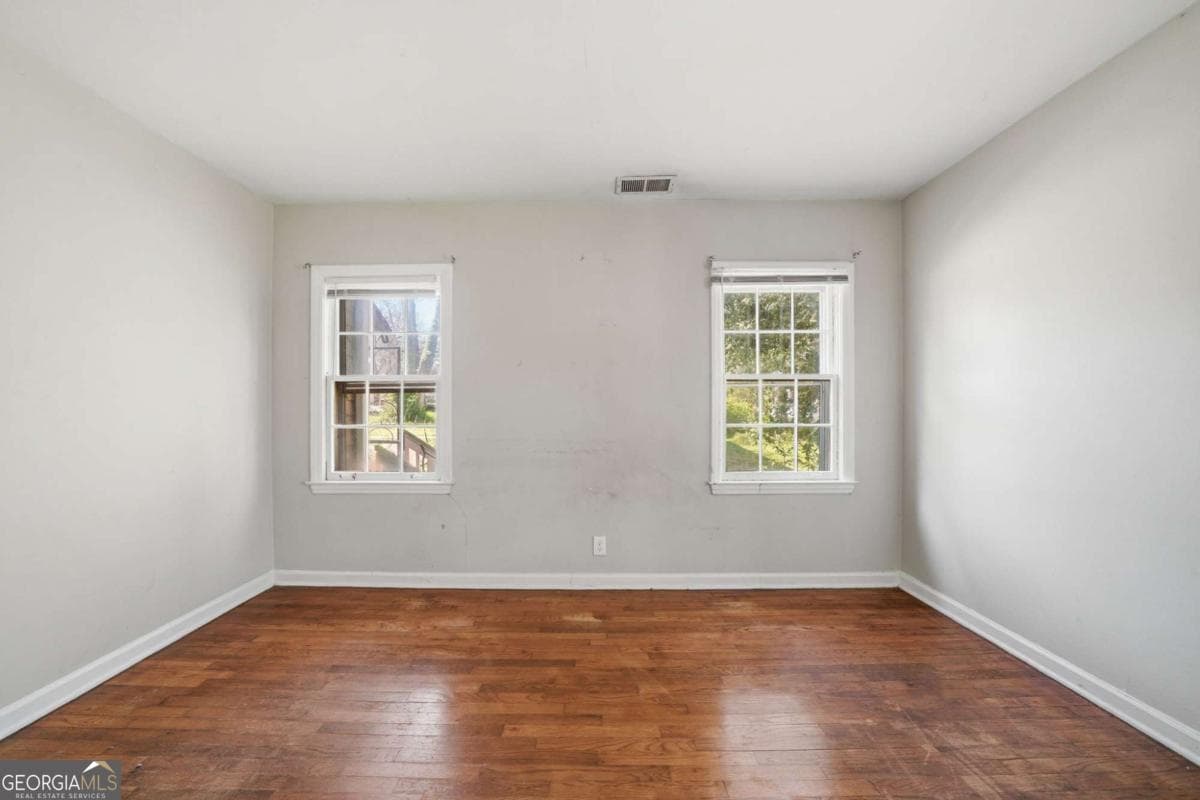 3 bedroom, 1 bathroom, 1,104 sq ft single family residence for sale at 1564 Columbia Drive, Decatur, GA 30032 — photo 9