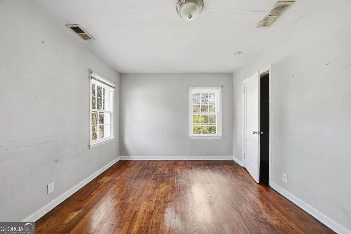 3 bedroom, 1 bathroom, 1,104 sq ft single family residence for sale at 1564 Columbia Drive, Decatur, GA 30032 — photo 8