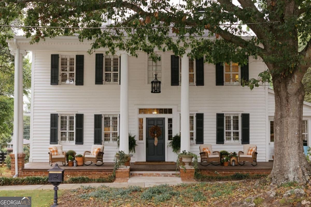 6 bedroom, 4 bathroom, 3,852 sq ft single family residence for sale at 201 N Madison Avenue, Eatonton, GA 31024