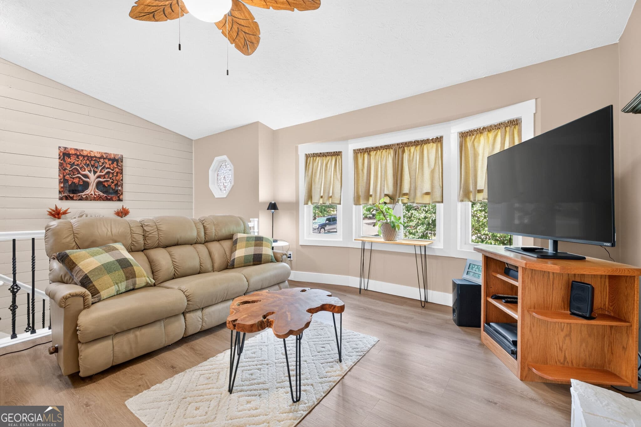 4 bedroom, 3 bathroom, 2,425 sq ft single family residence for sale at 2475 Azalea Drive, Loganville, GA 30052 — photo 5