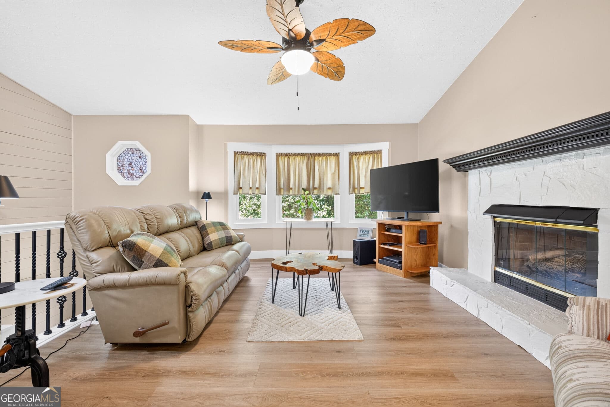 4 bedroom, 3 bathroom, 2,425 sq ft single family residence for sale at 2475 Azalea Drive, Loganville, GA 30052 — photo 4