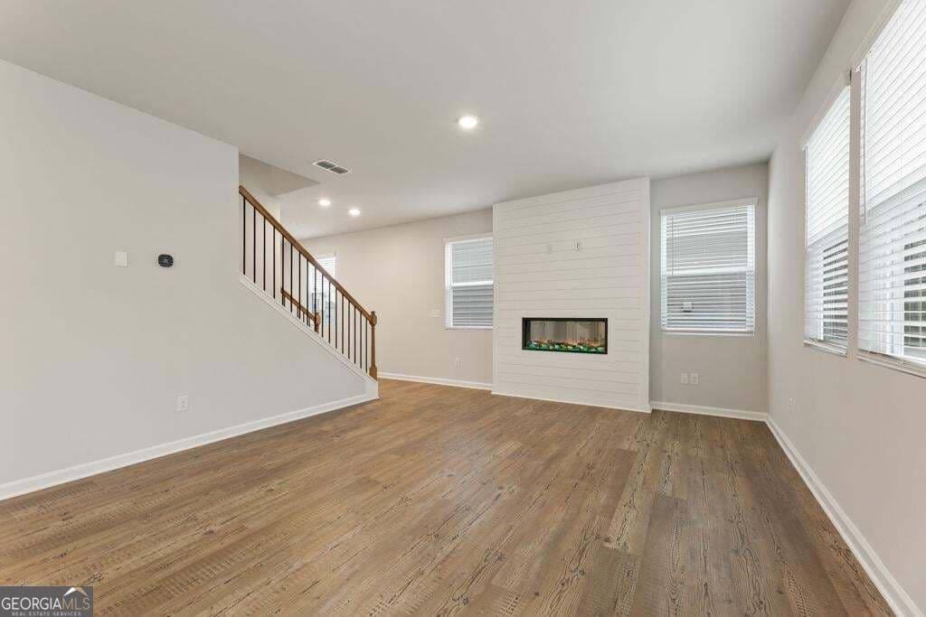 4 bedroom, 4 bathroom, 2,343 sq ft single family residence for sale at 8047 Joyce Way, Fairburn, GA 30213 — photo 6