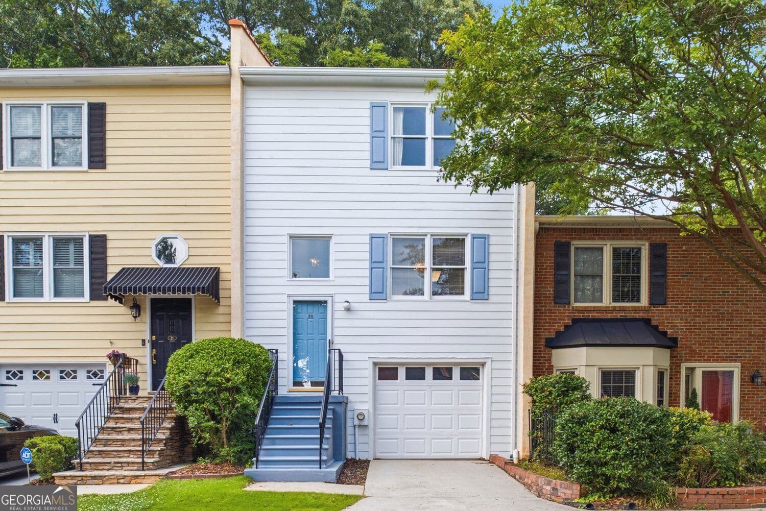 3 bedroom, 2.5 bathroom, 2,174 sq ft townhouse for sale at 222 Forkner Drive 26, Decatur, GA 30030 — photo 2