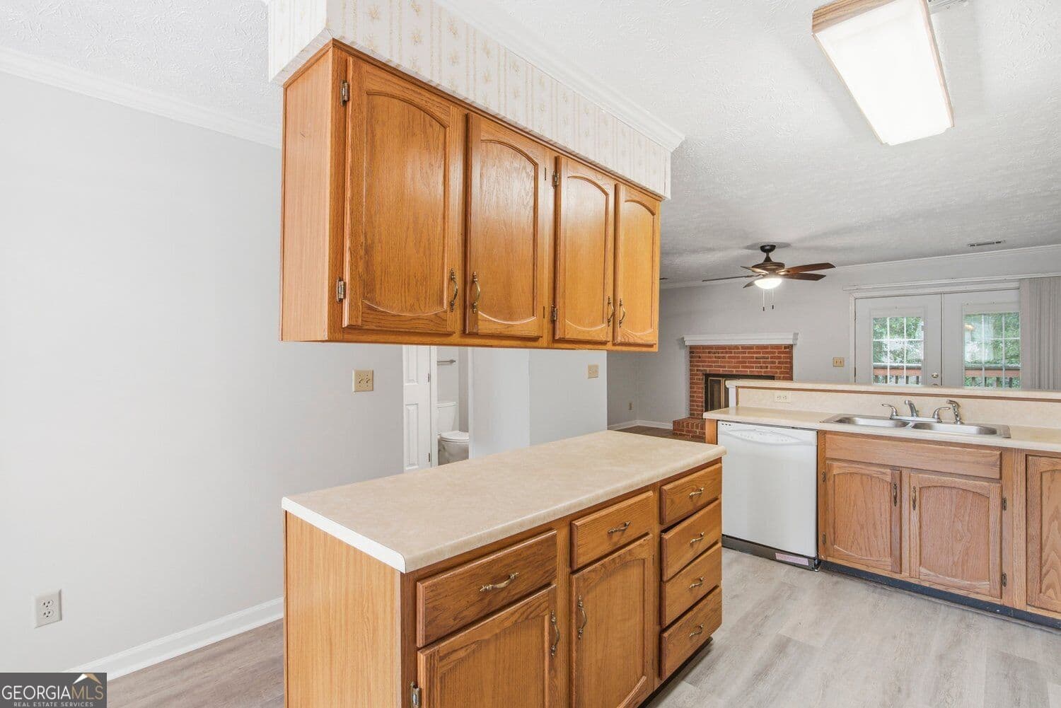 3 bedroom, 2.5 bathroom, 2,174 sq ft townhouse for sale at 222 Forkner Drive 26, Decatur, GA 30030 — photo 9