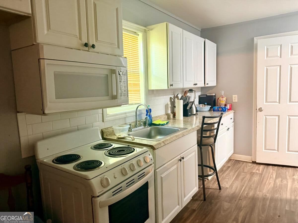 multi family,duplex for sale at 3156 Church Street, East Point, GA 30344 — photo 8
