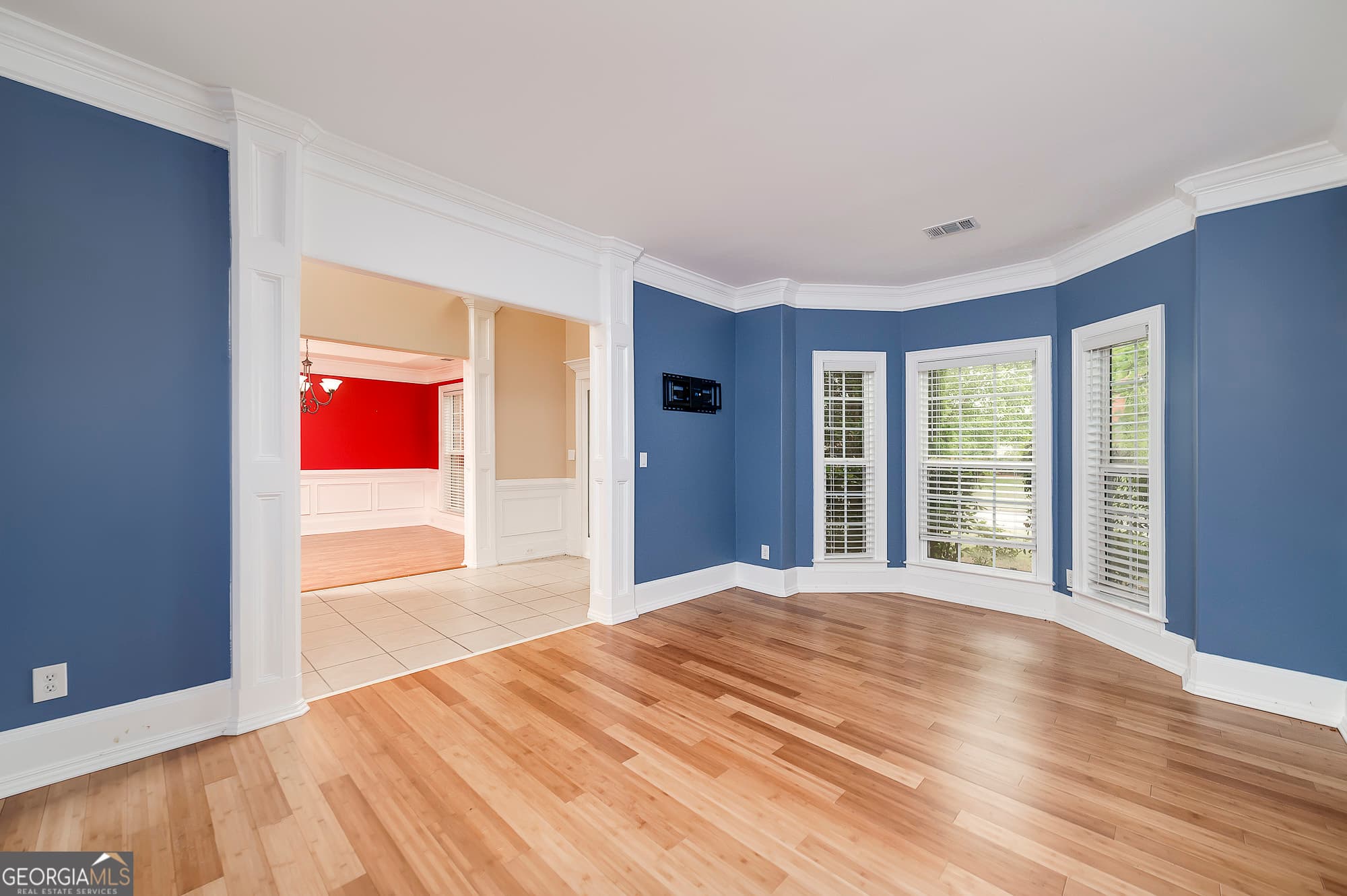 4 bedroom, 2.5 bathroom, 3,279 sq ft single family residence for sale at 4201 Donington Way, Hampton, GA 30228 — photo 8