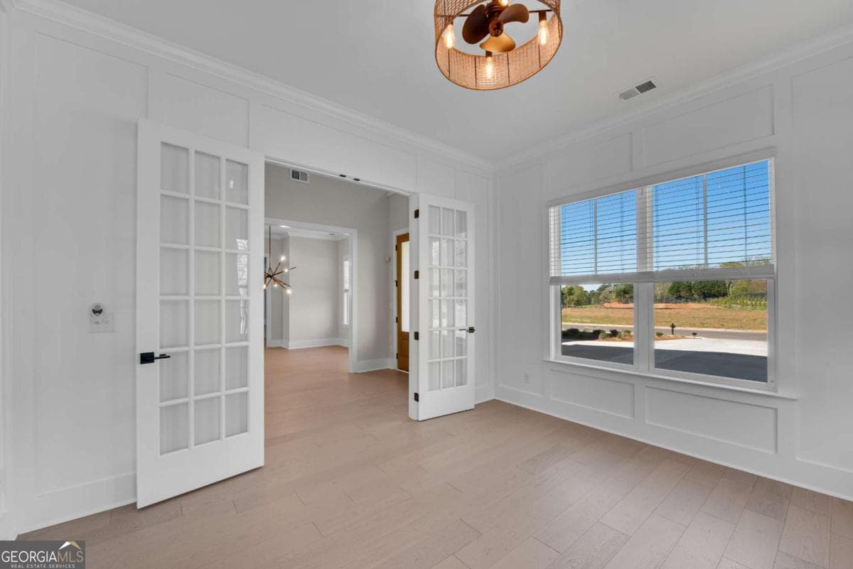 5 bedroom, 5.5 bathroom, 4,000 sq ft single family residence for sale at 685 Caney Fork Road, Alpharetta, GA 30005 — photo 9
