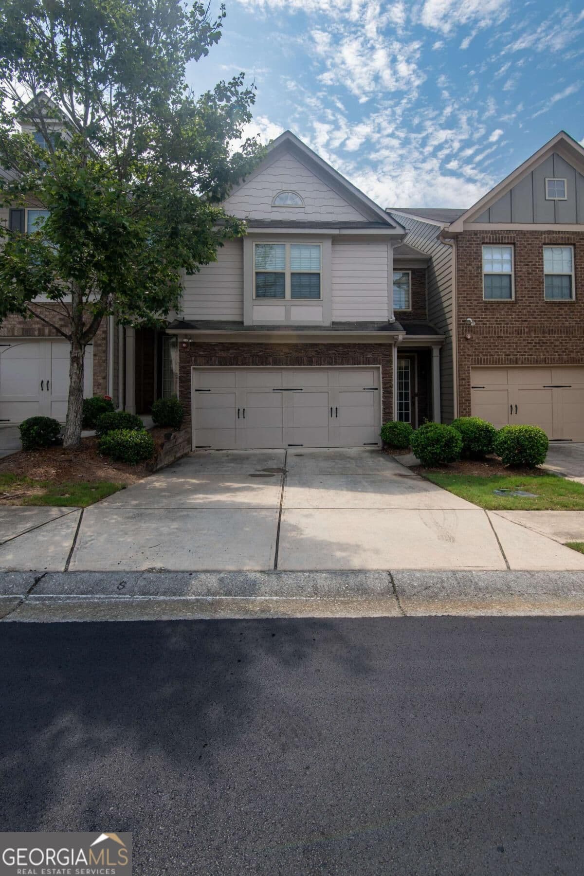 3 bedroom, 2.5 bathroom townhouse for rent at 6332 Story Circle, Norcross, GA 30093 for $2,295 a month — photo 1 of 1