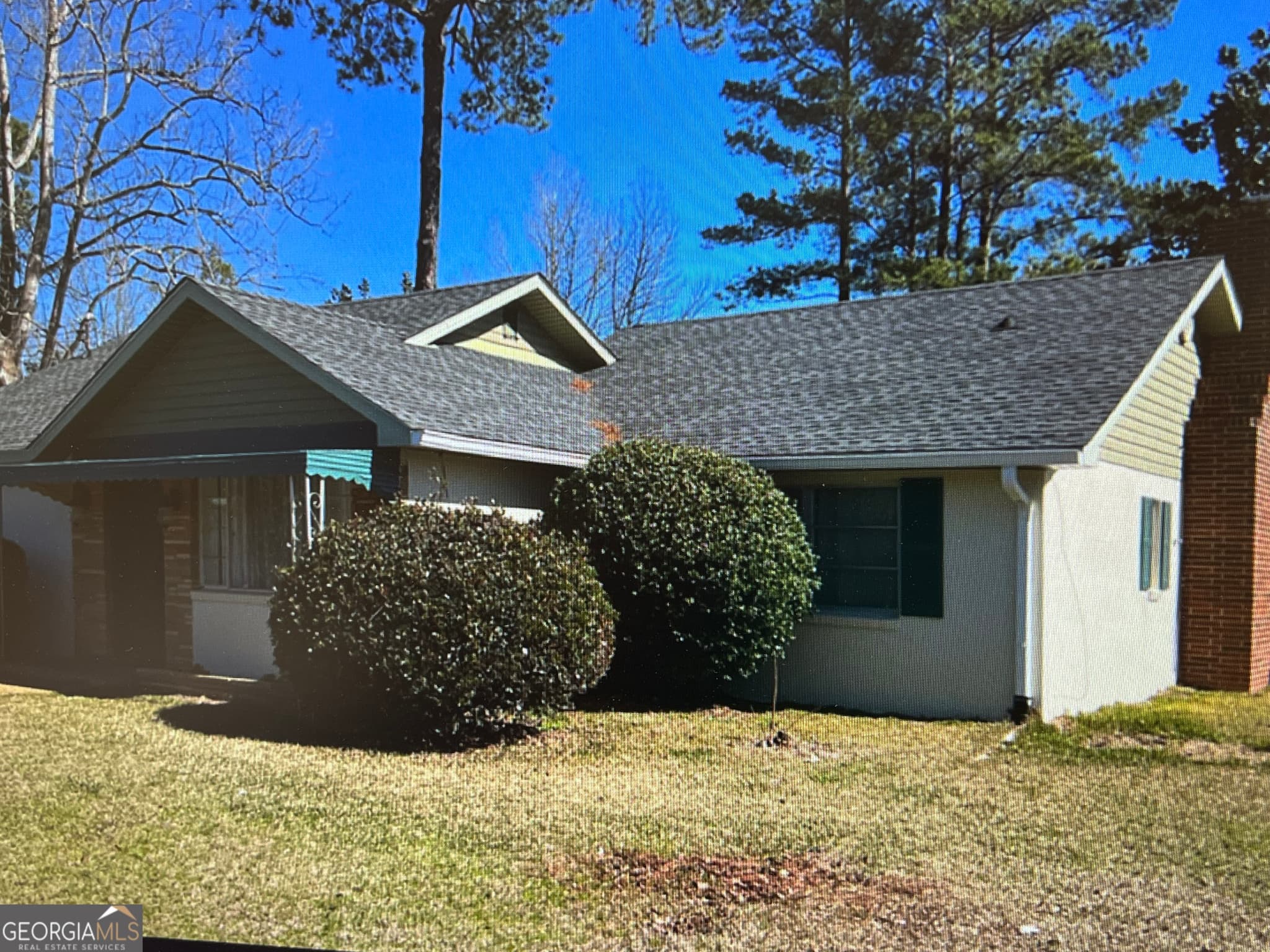 3 bedroom, 3 bathroom, 2,299 sq ft single family residence sold at 207 S Peters, Claxton, GA 30417