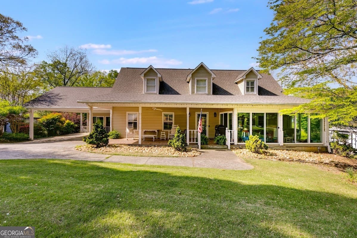 3 bedroom, 3.5 bathroom, 2,640 sq ft single family residence sold at 317 Ellenwood Drive, Bowdon, GA 30108