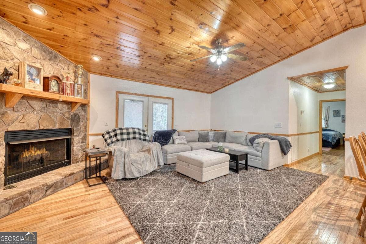 3 bedroom, 3 bathroom cabin,single family residence for sale at 694 Hilltop Road, Murphy, NC 28906 — photo 10