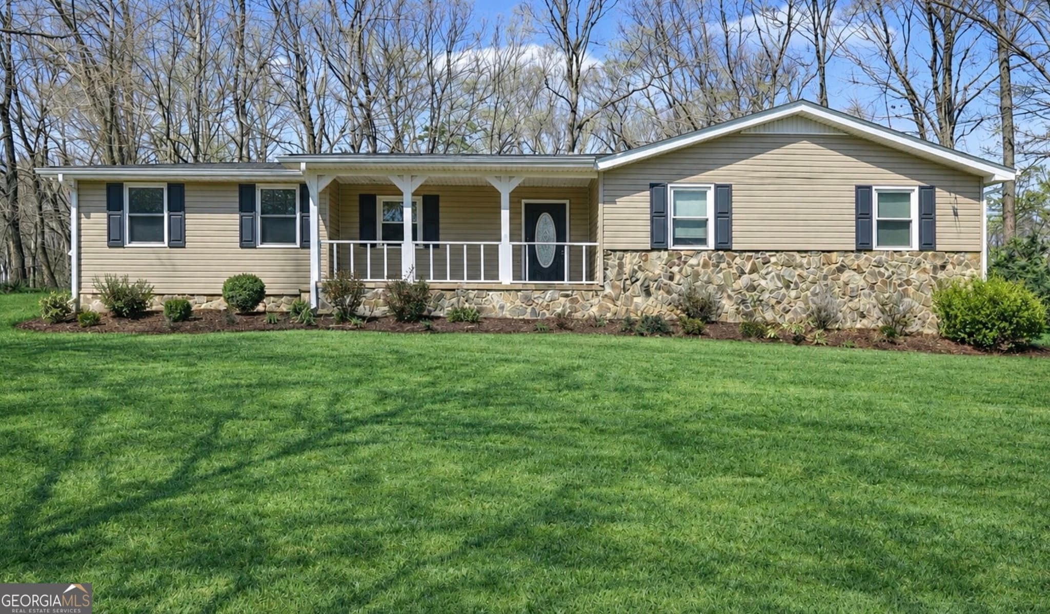 3 bedroom, 2 bathroom, 1,416 sq ft single family residence for rent at 50 Old Lantern Drive, Stockbridge, GA 30281 for $2,350 a month — photo 1 of 3