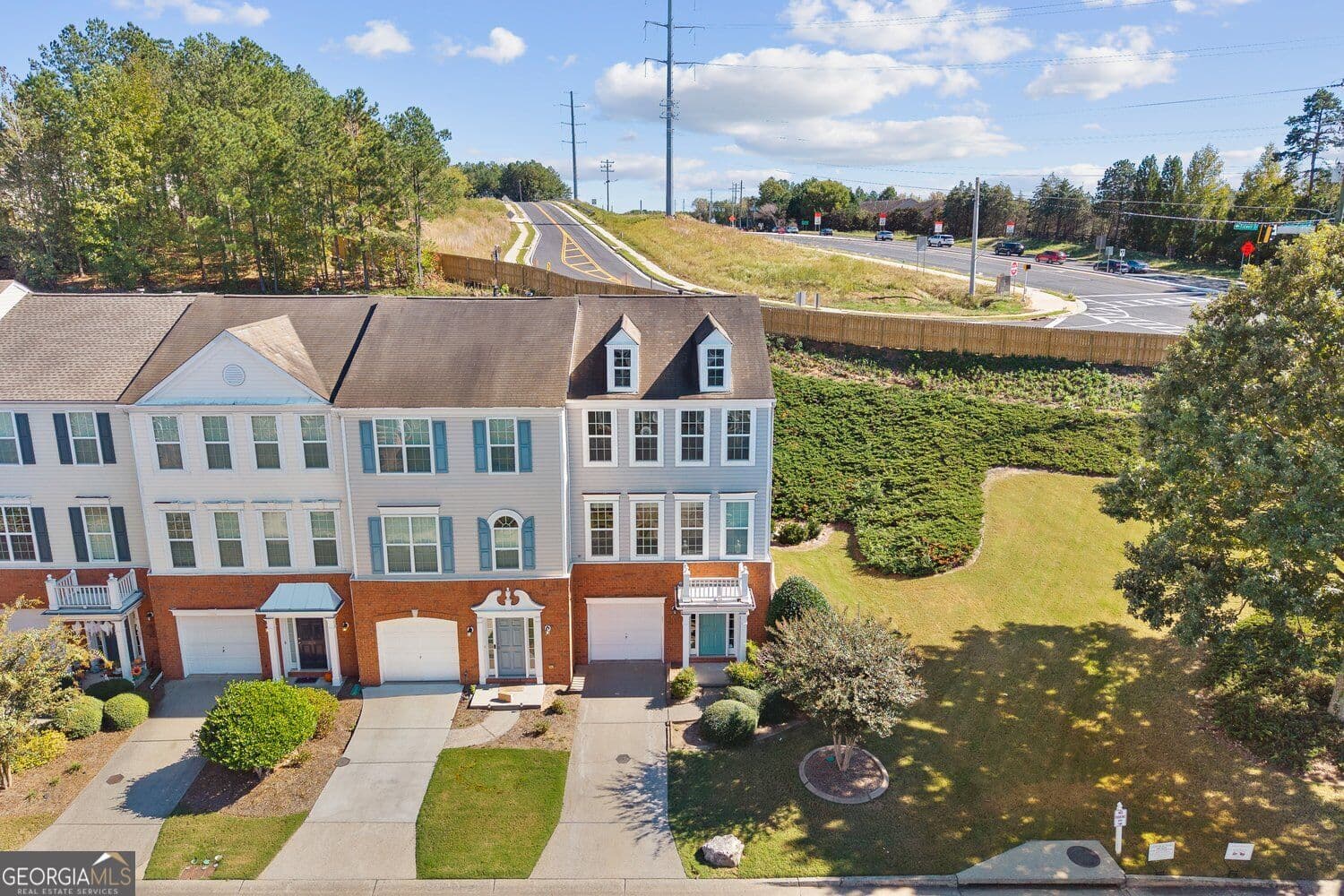 4 bedroom, 3 bathroom, 1,878 sq ft townhouse for sale at 1020 Thornborough Drive 1020, Alpharetta, GA 30004 — photo 6