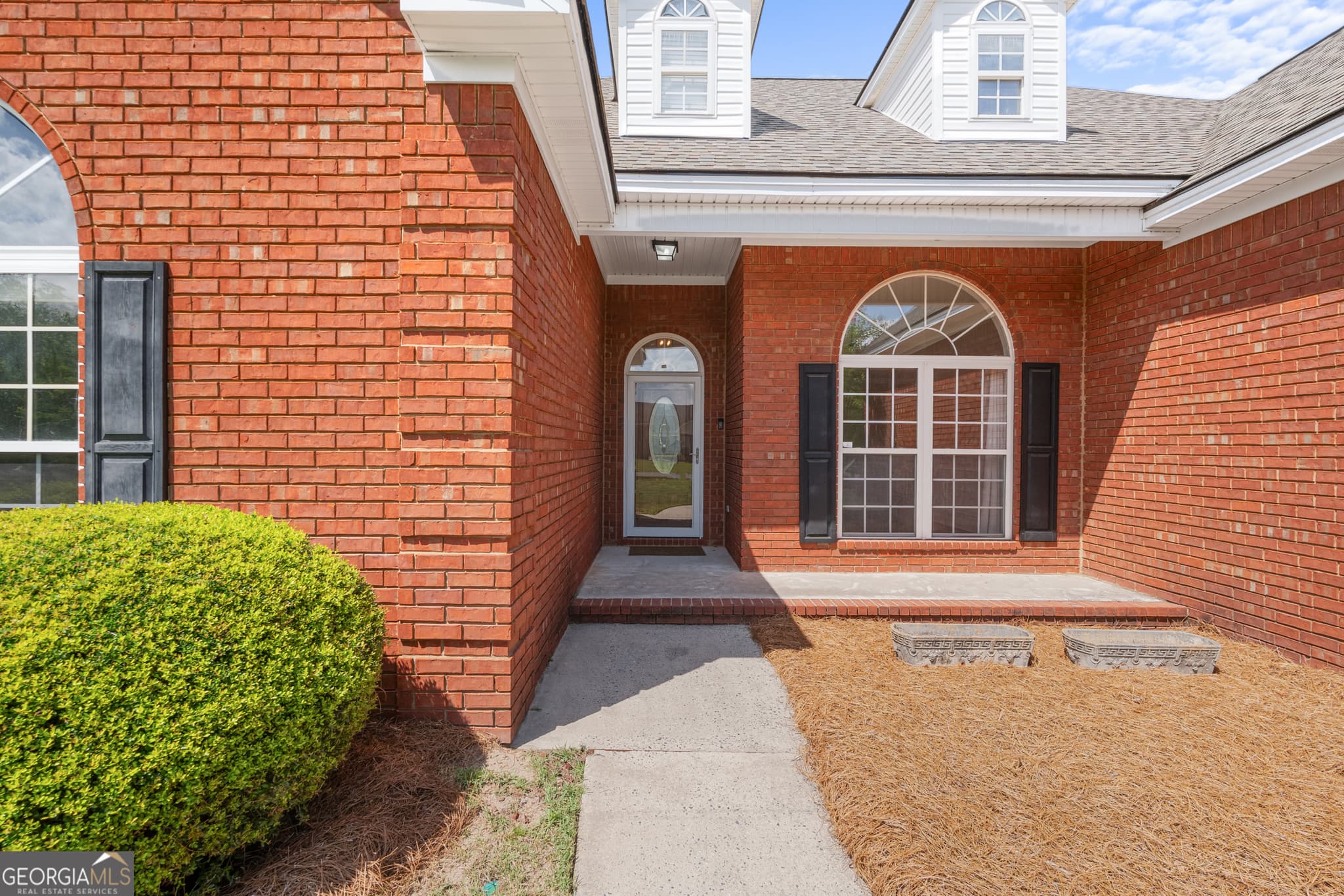 5 bedroom, 3.5 bathroom, 2,539 sq ft single family residence for sale at 304 Flat Bush Drive, Guyton, GA 31312 — photo 4