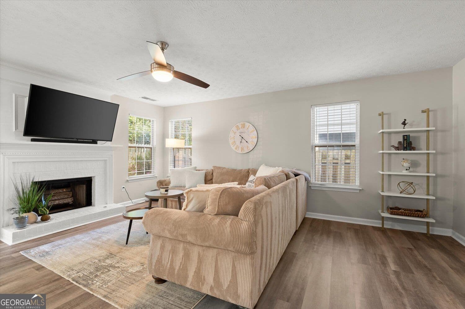 3 bedroom, 2.5 bathroom, 1,501 sq ft single family residence for sale at 2495 Ashton Drive, Roswell, GA 30076 — photo 6