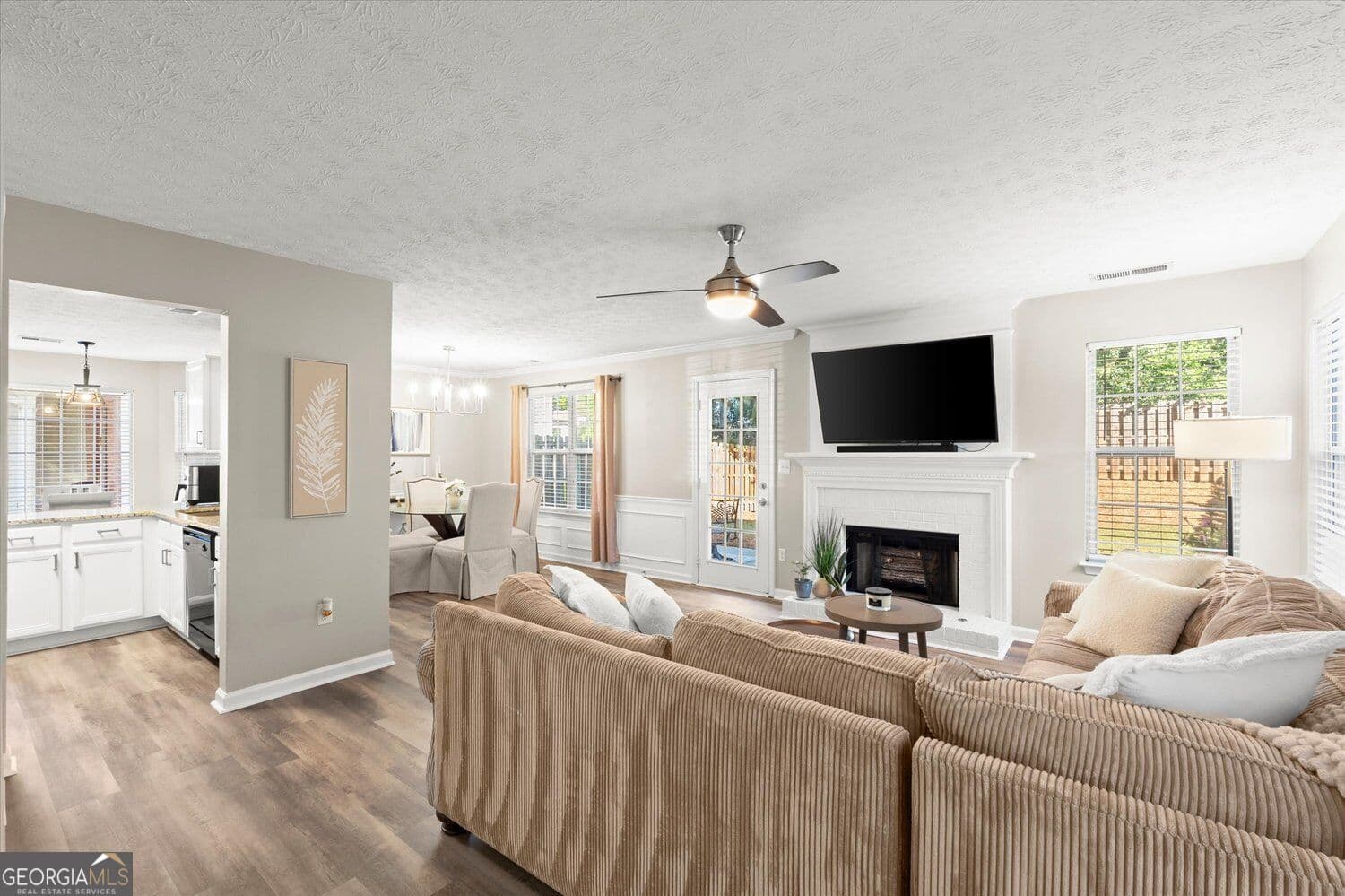 3 bedroom, 2.5 bathroom, 1,501 sq ft single family residence for sale at 2495 Ashton Drive, Roswell, GA 30076 — photo 5