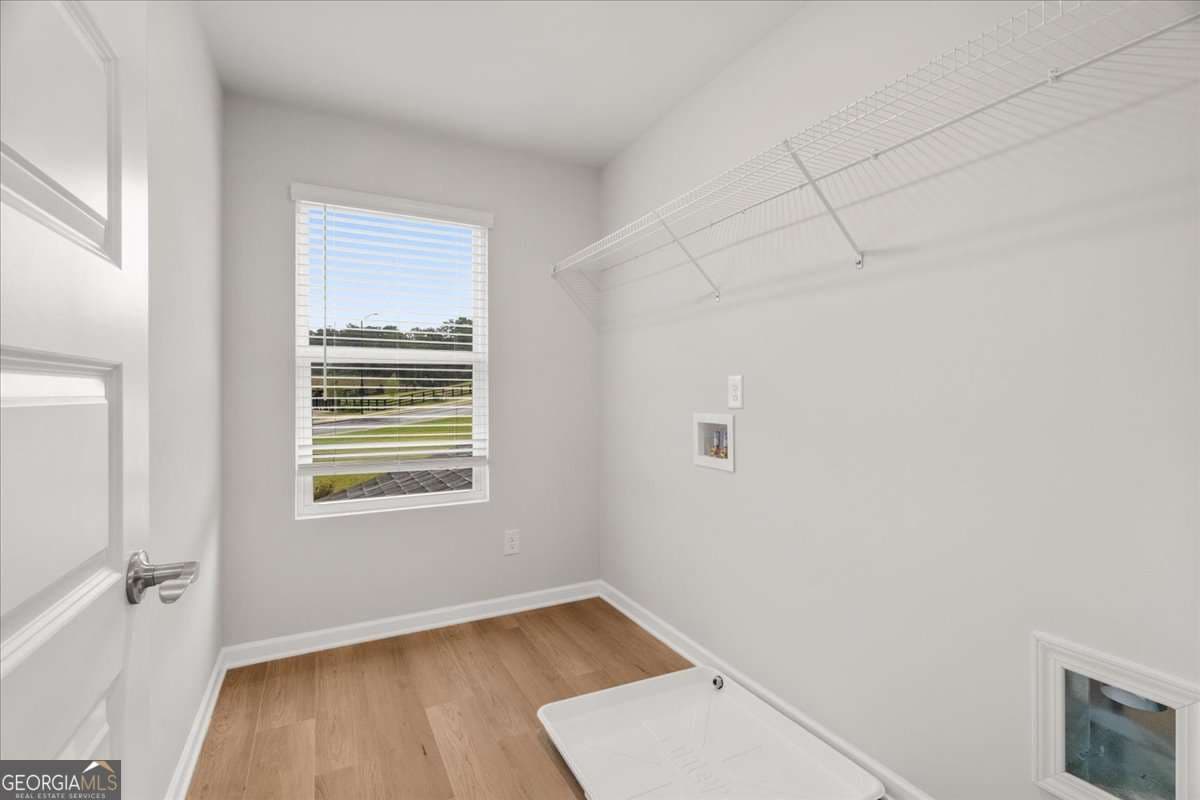 5 bedroom, 3.5 bathroom single family residence for sale at 100 Wildflower Circle, Calhoun, GA 30701 — photo 9
