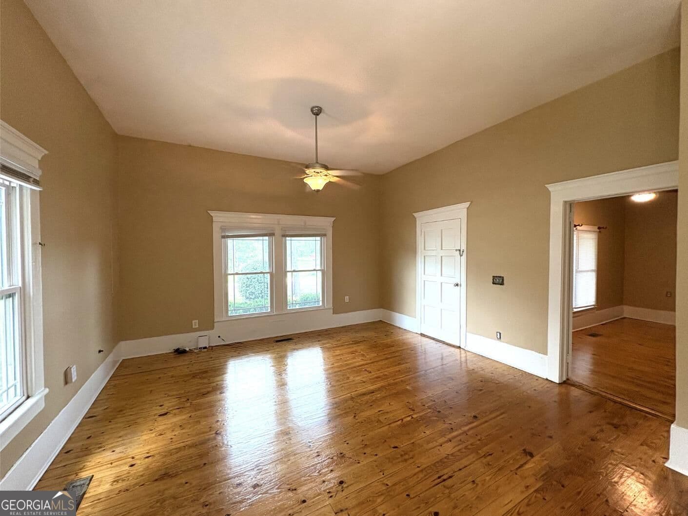 4 bedroom, 2 bathroom, 2,388 sq ft single family residence for rent at 599 Gordon Street, Jefferson, GA 30549 for $1,900 a month — photo 7