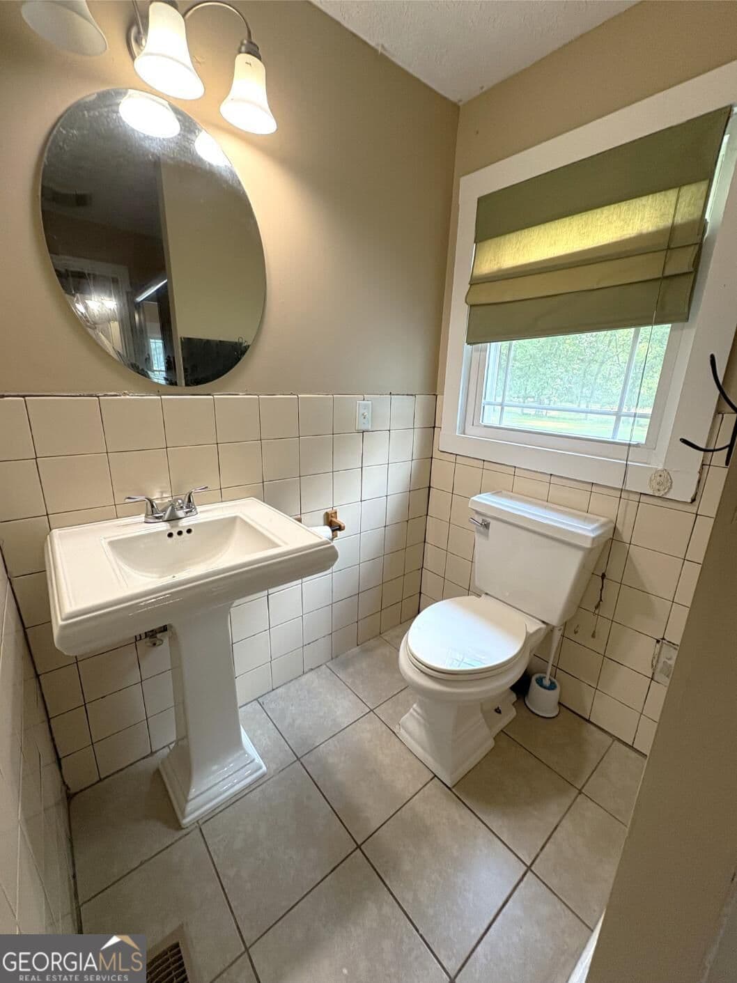 4 bedroom, 2 bathroom, 2,388 sq ft single family residence for rent at 599 Gordon Street, Jefferson, GA 30549 for $1,900 a month — photo 9