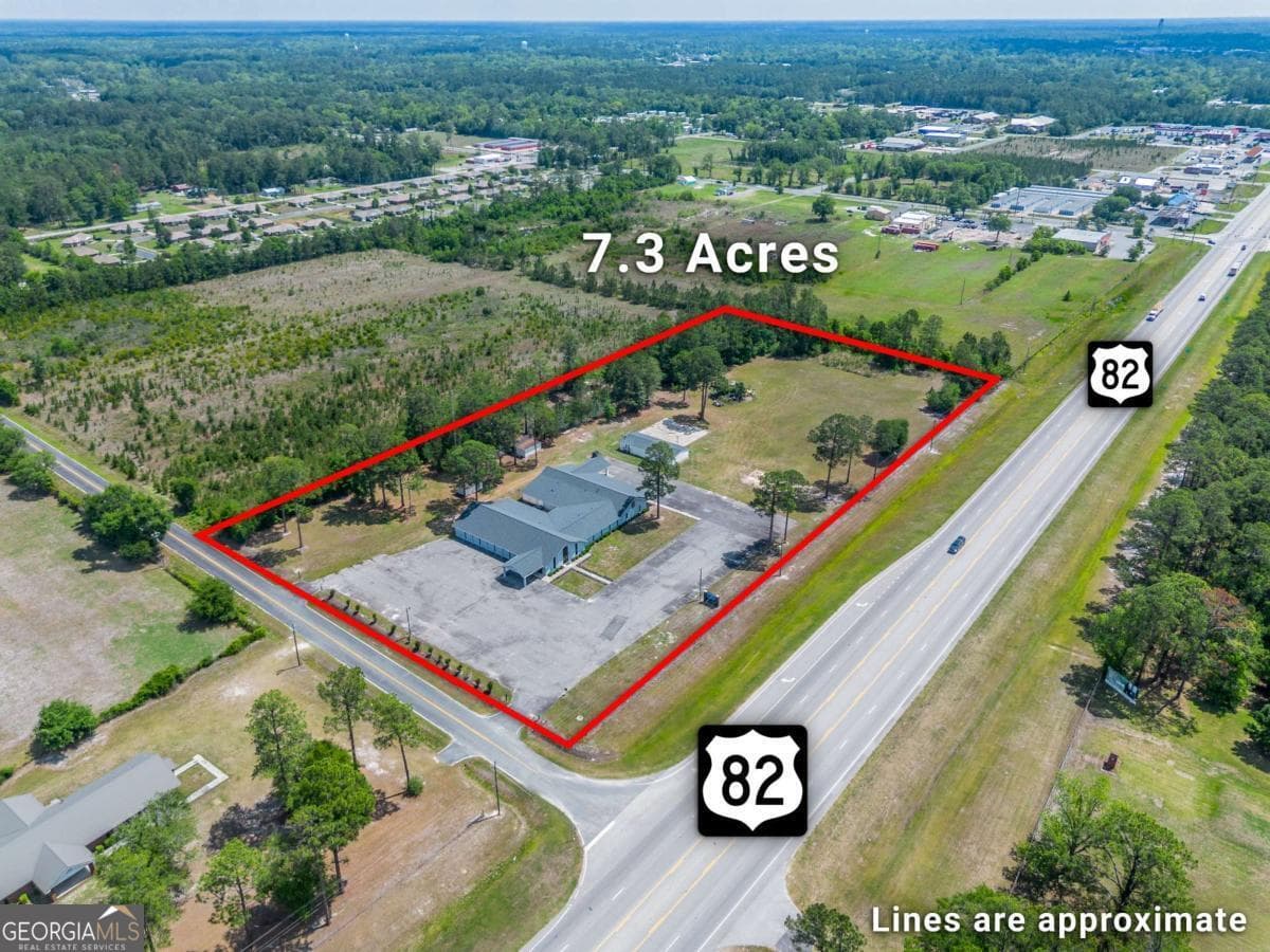 commercial for sale at 128 University Boulevard, Waycross, GA 31503 — photo 1 of 13