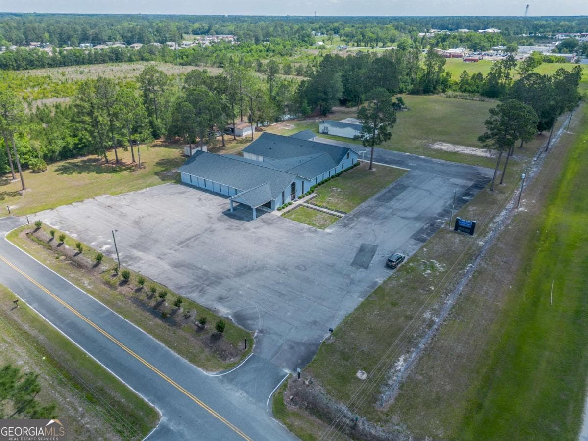 commercial for sale at 128 University Boulevard, Waycross, GA 31503 — photo 4