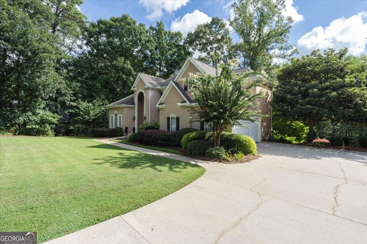 4 bedroom, 3.5 bathroom, 3,444 sq ft single family residence for sale at 120 Westchester Drive, Macon, GA 31210 — photo 3