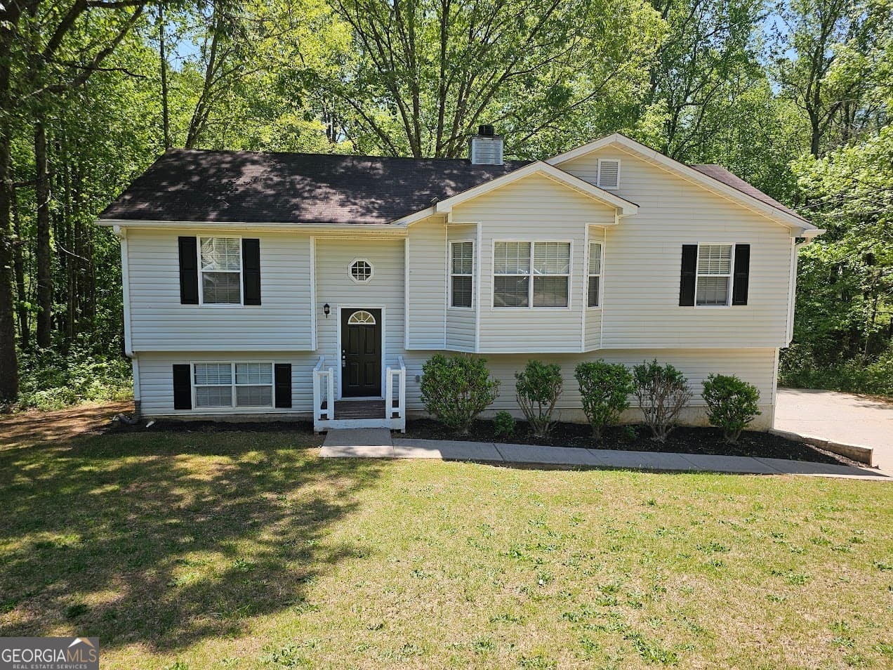 3 bedroom, 2 bathroom, 1,300 sq ft single family residence sold at 71 Streamview Trail, Douglasville, GA 30134