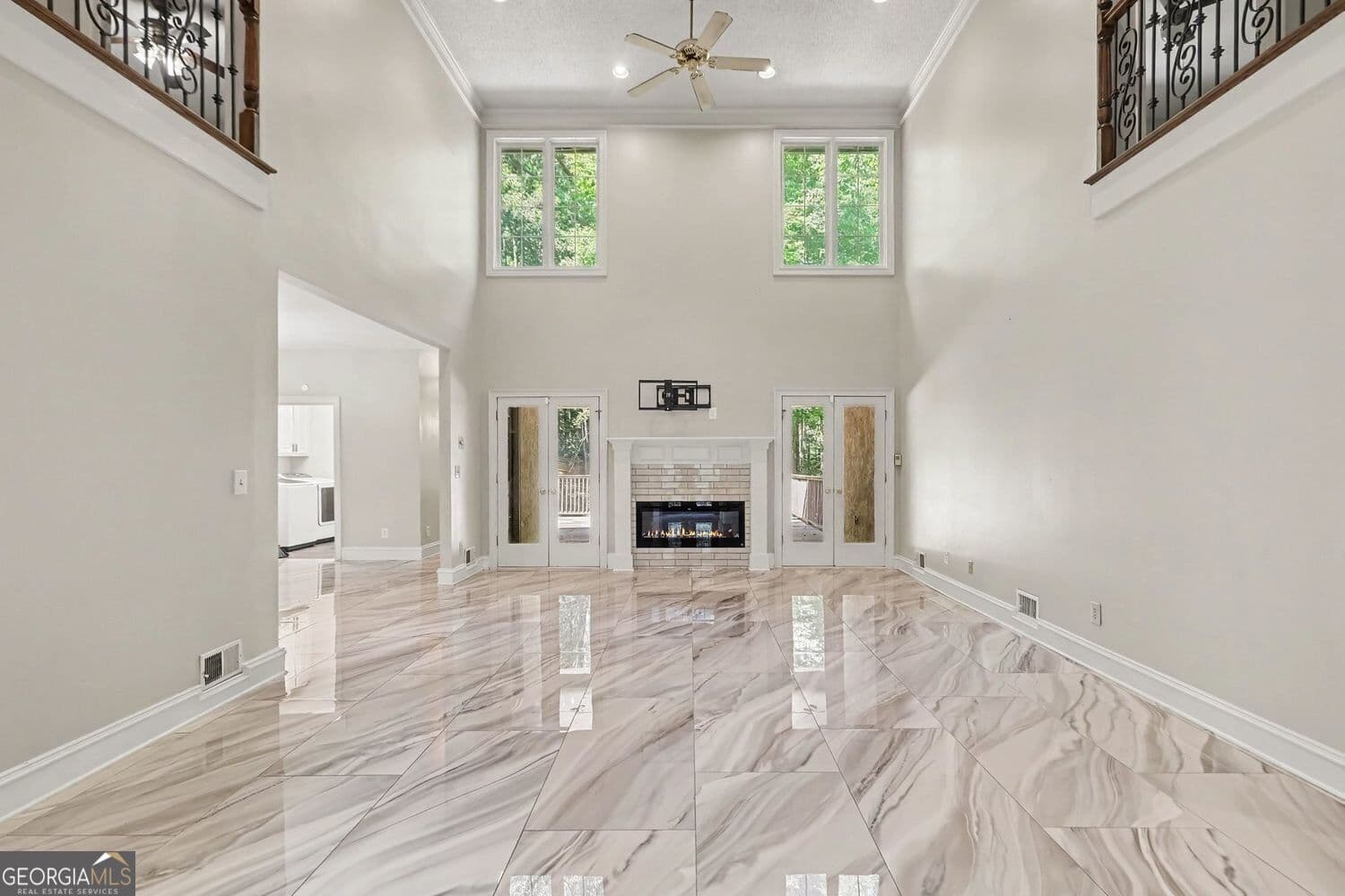6 bedroom, 3.5 bathroom, 4,402 sq ft single family residence for sale at 115 Stonington Drive, Peachtree City, GA 30269 — photo 4