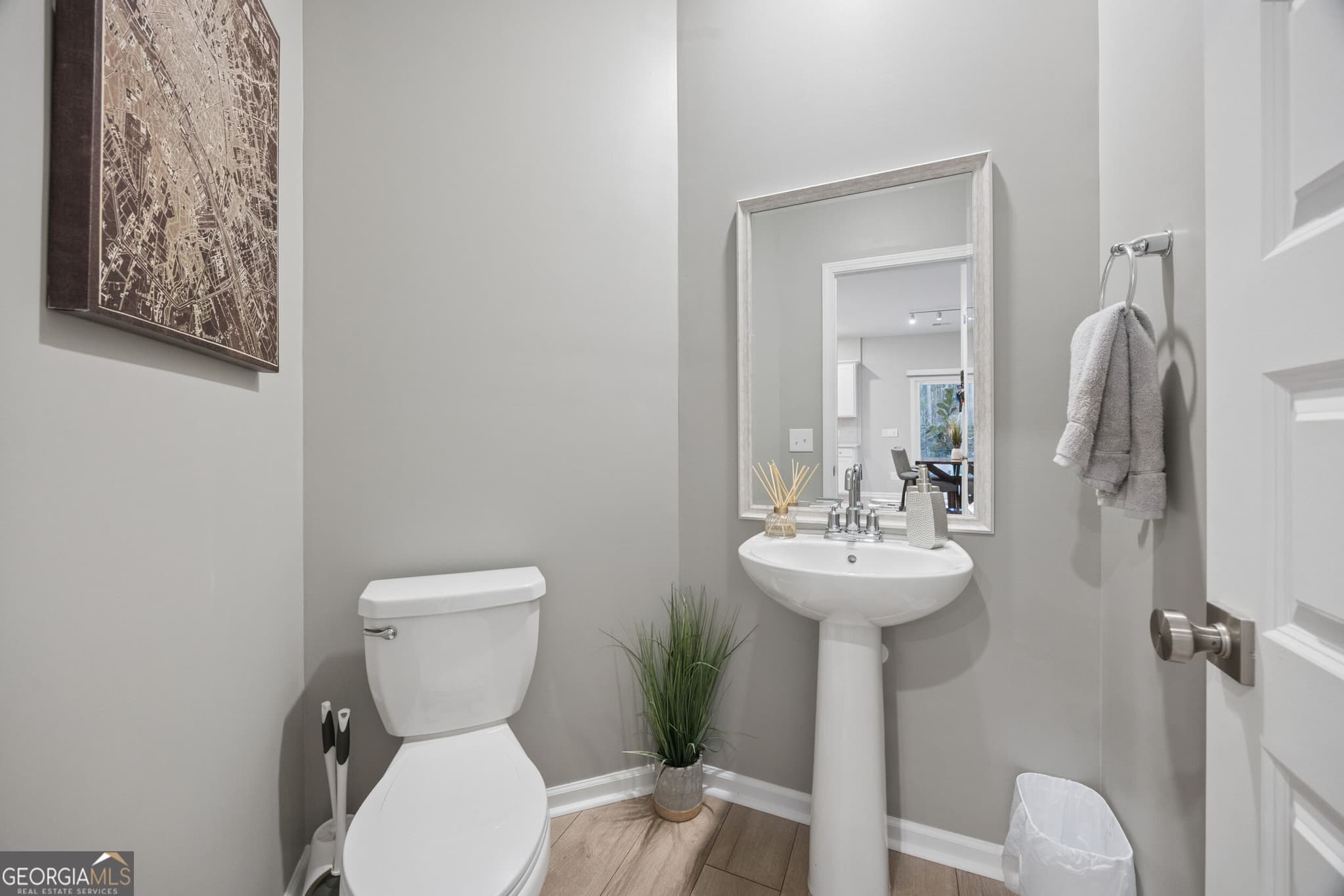 4 bedroom, 2.5 bathroom, 2,464 sq ft single family residence for sale at 148 Binscombe Lane, Pooler, GA 31322 — photo 6