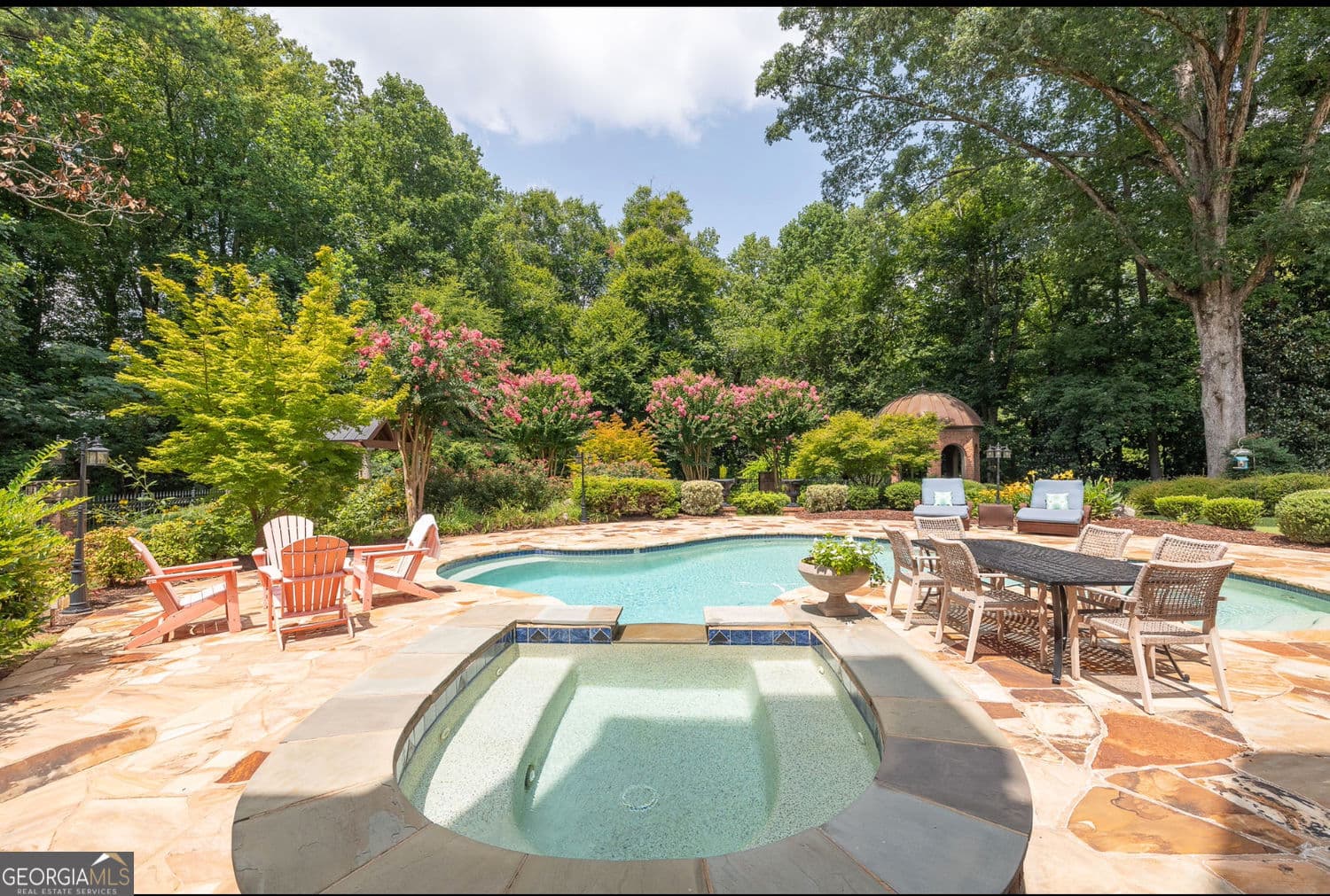 6 bedroom, 6.5 bathroom, 8,695 sq ft single family residence for sale at 280 Old Ivy Road, Atlanta, GA 30342 — photo 8