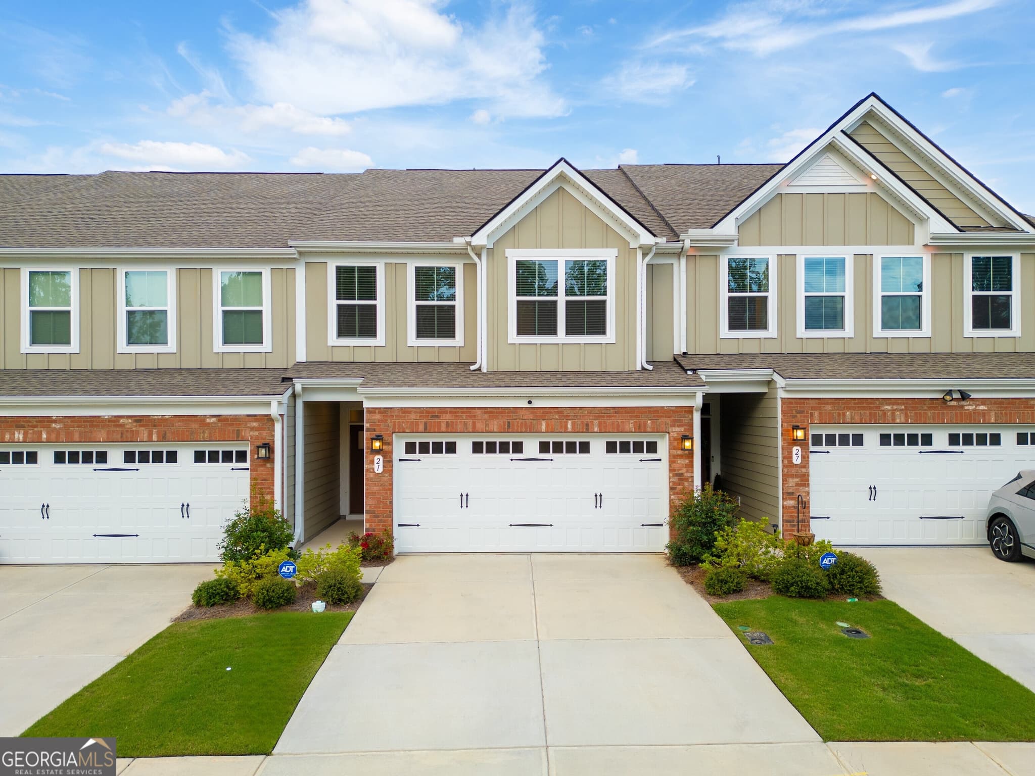 3 bedroom, 2.5 bathroom townhouse sold at 21 Red Lane, Hoschton, GA 30548