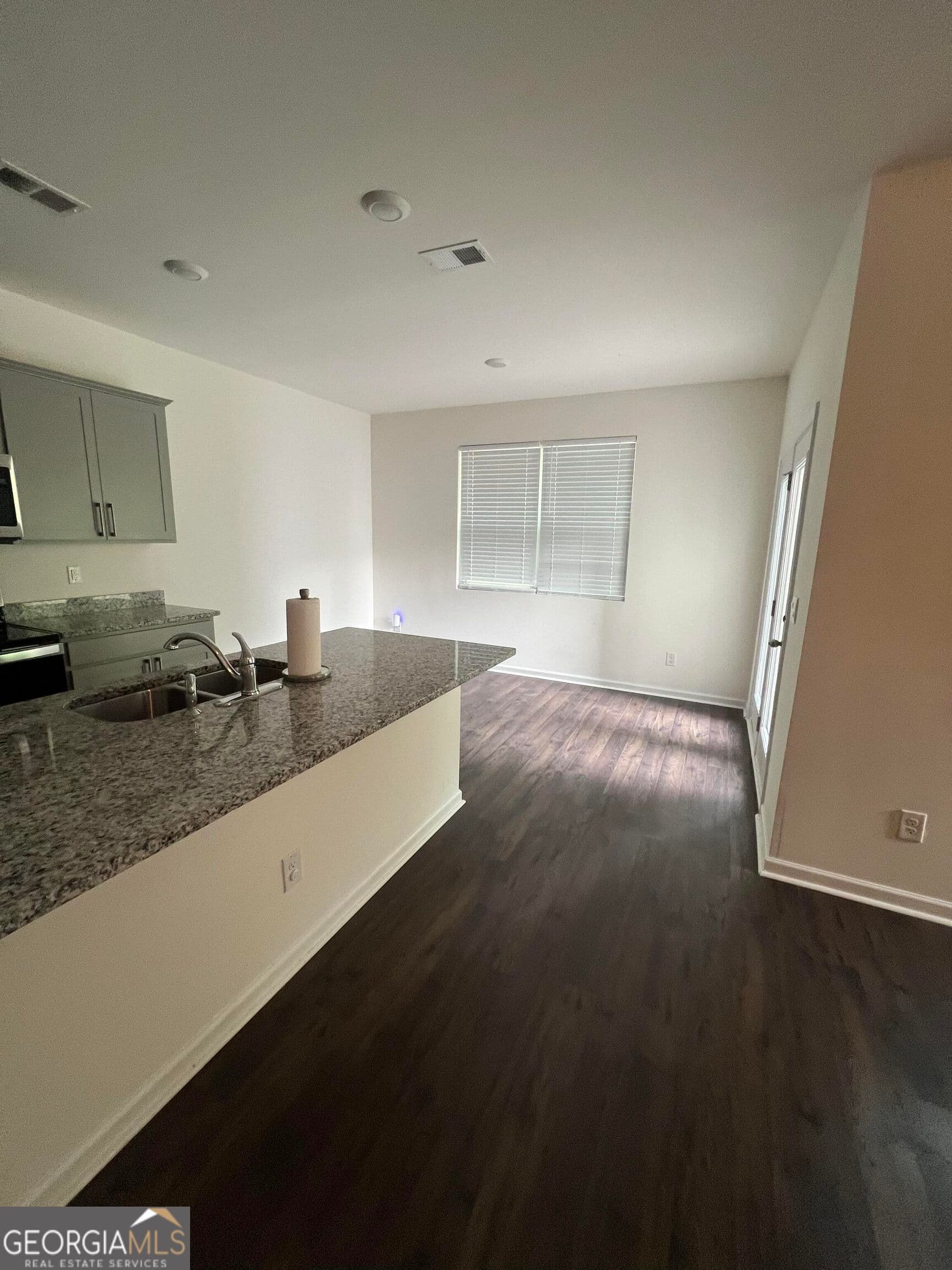 3 bedroom, 2.5 bathroom, 1,742 sq ft single family residence for rent at 1075 Rigby Court, Atlanta, GA 30354 for $2,200 a month — photo 4