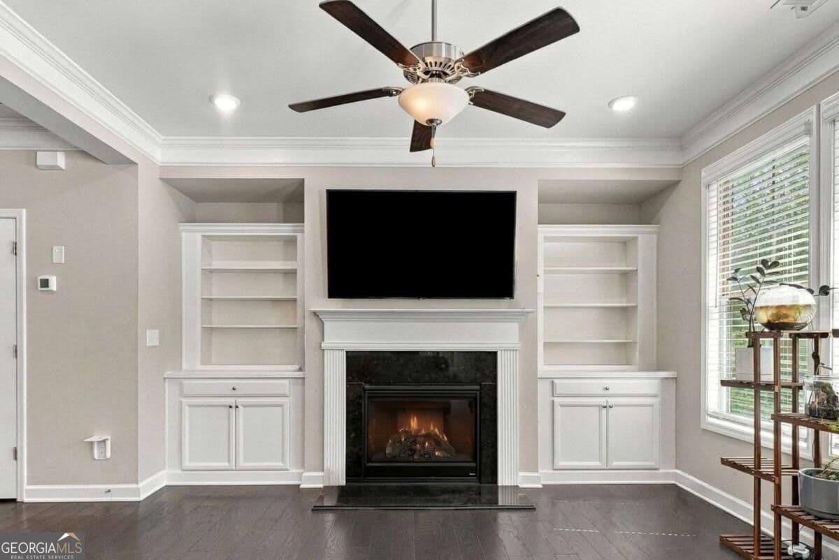 3 bedroom, 2.5 bathroom, 2,042 sq ft single family residence for sale at 58 W Dixie Avenue, Marietta, GA 30008 — photo 5