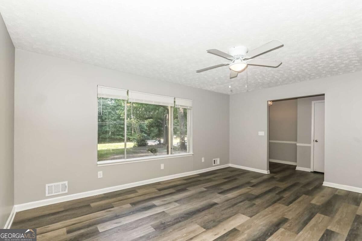 4 bedroom, 2.5 bathroom, 2,352 sq ft single family residence for sale at 2734 Noahs Ark Road, Jonesboro, GA 30236 — photo 9