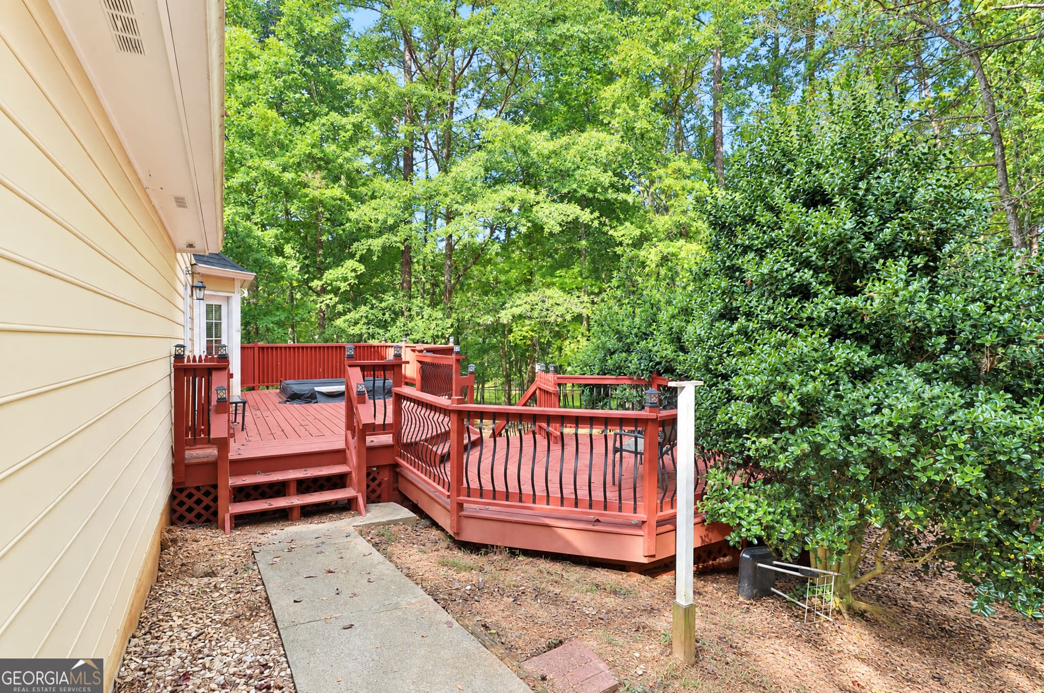 3 bedroom, 2.5 bathroom, 3,642 sq ft single family residence for sale at 10 Valley Lane, Newnan, GA 30263 — photo 10