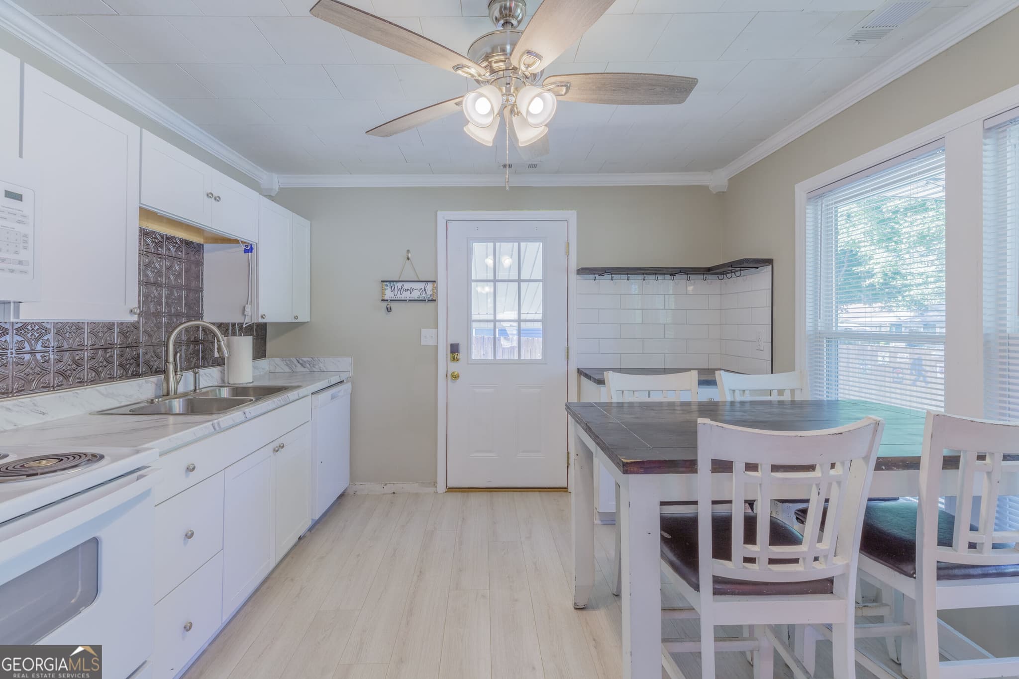 3 bedroom, 2 bathroom, 1,088 sq ft single family residence under contract at 803 Magnolia Street, Lafayette, GA 30728 — photo 5