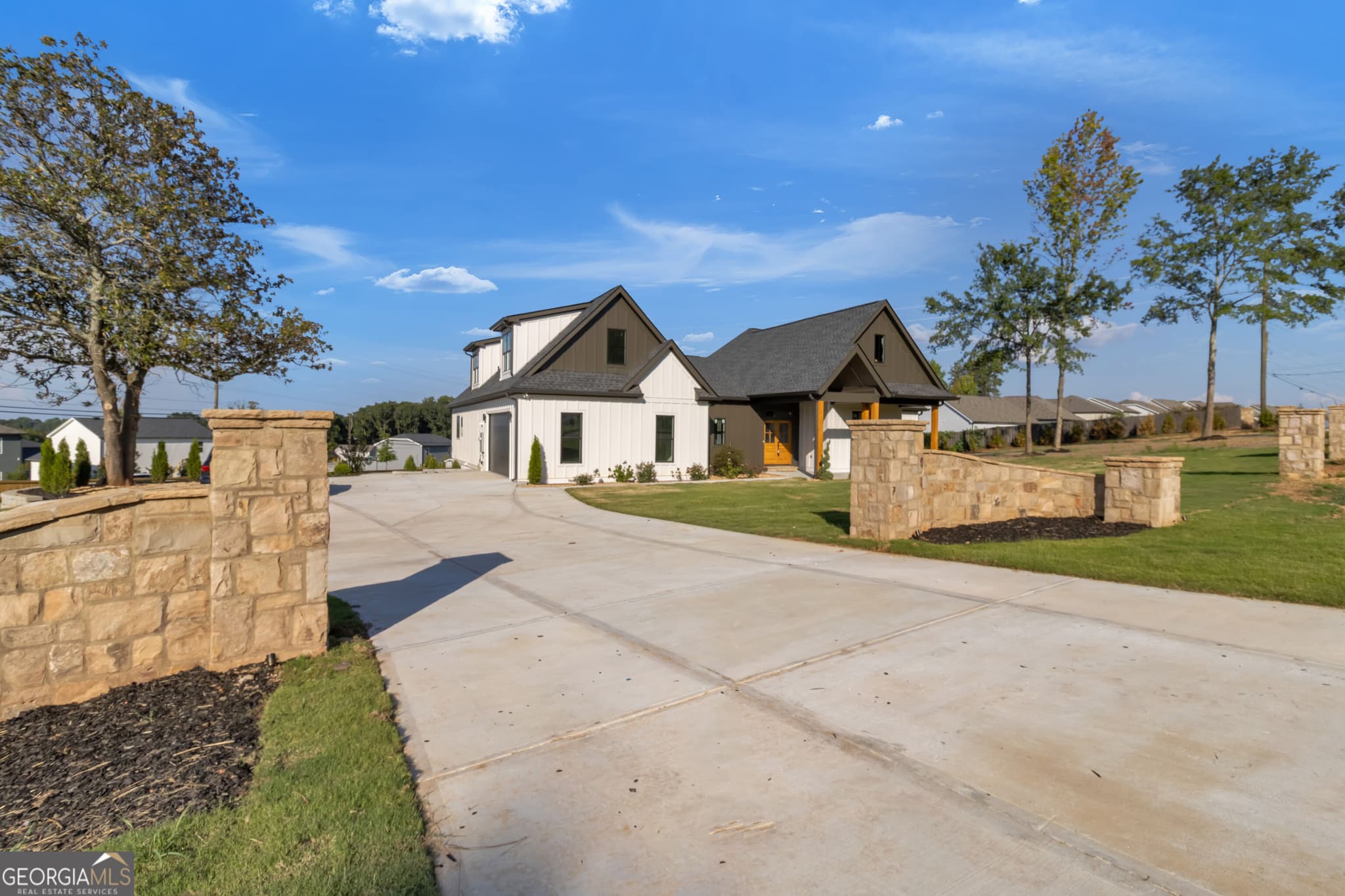 5 bedroom, 3 bathroom, 3,063 sq ft single family residence for rent at 524 Martins Chapel Road, Lawrenceville, GA 30045 for $4,000 a month — photo 1 of 1