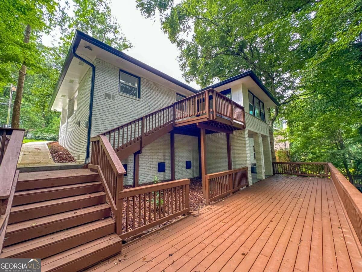 5 bedroom, 3.5 bathroom, 2,180 sq ft single family residence for sale at 2376 Melinda Drive, Atlanta, GA 30345 — photo 10
