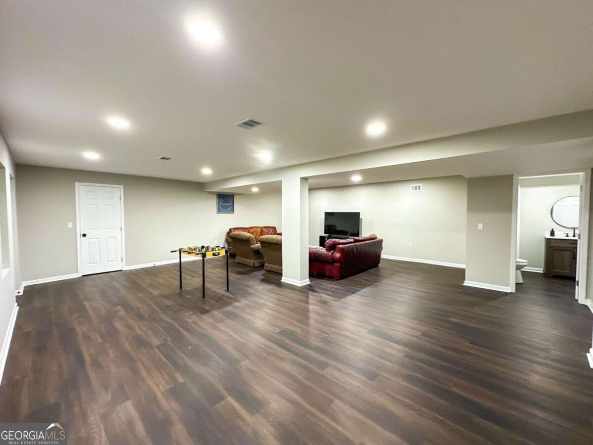 5 bedroom, 3.5 bathroom, 2,180 sq ft single family residence for sale at 2376 Melinda Drive, Atlanta, GA 30345 — photo 8