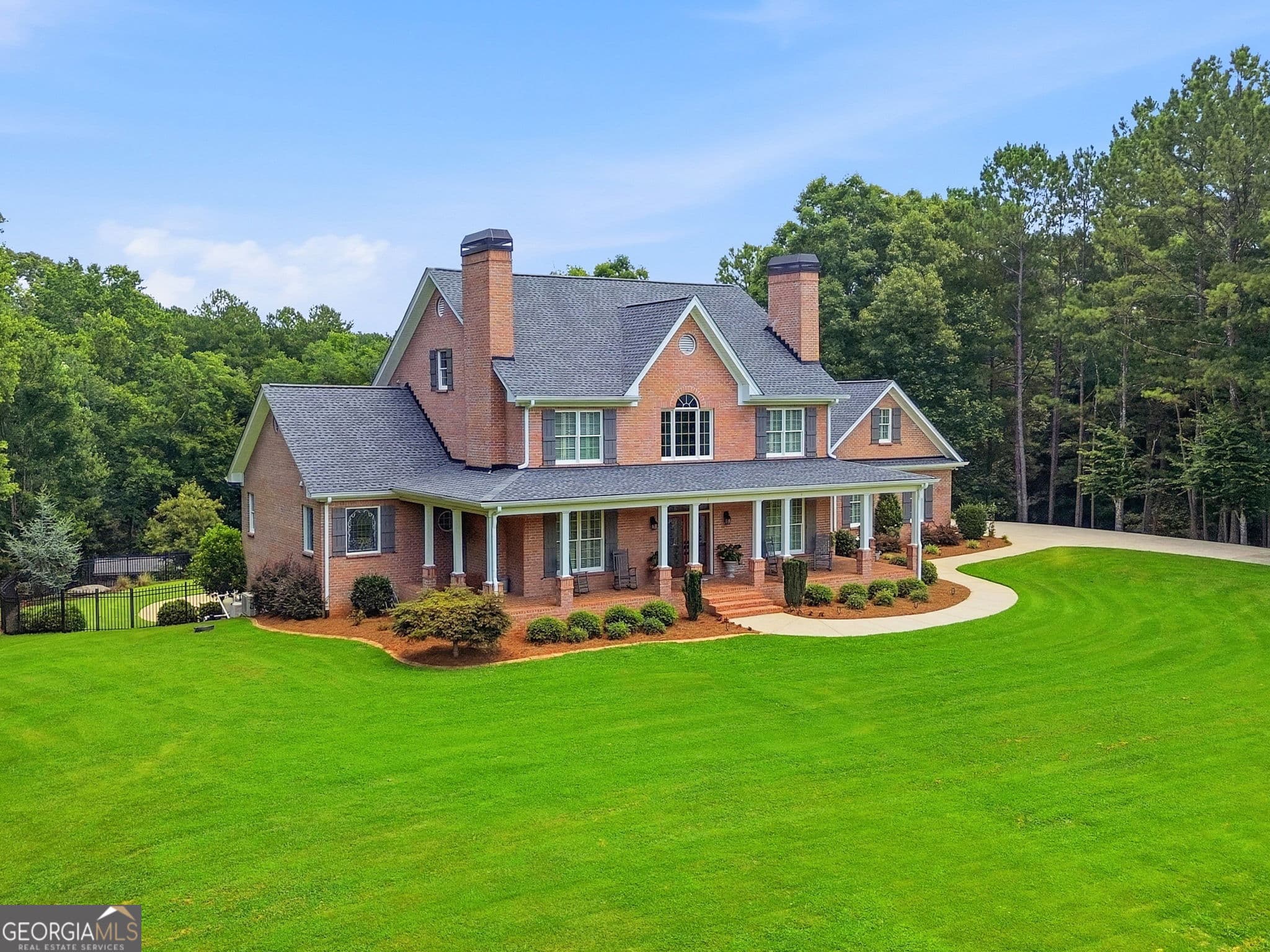 4 bedroom, 4.5 bathroom, 5,367 sq ft single family residence for sale at 135 Amy Lane, Canton, GA 30115 — photo 6